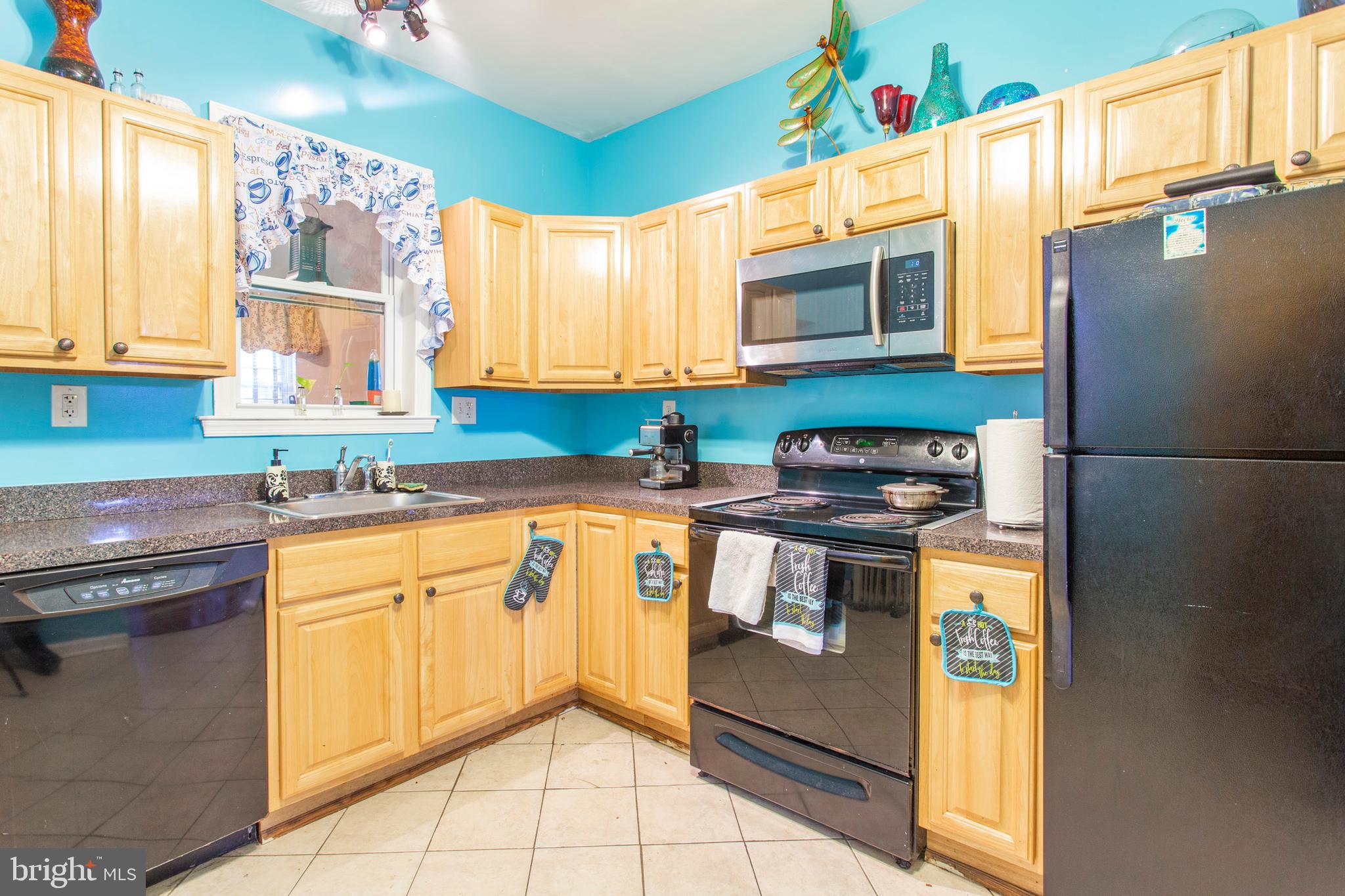 POINT BREEZE - Residential