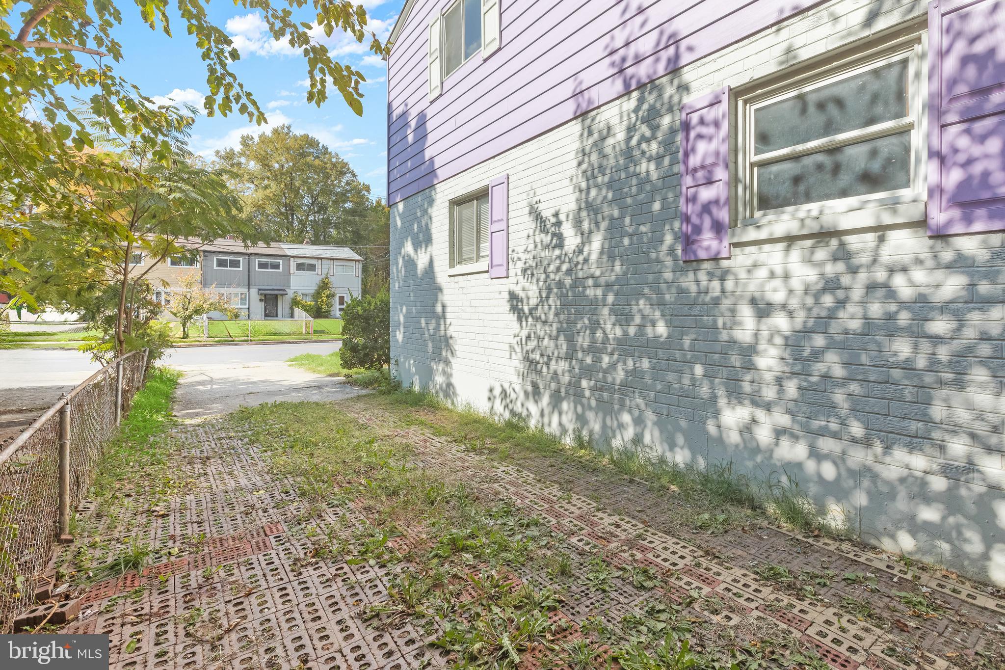 KENT VILLAGE - Residential