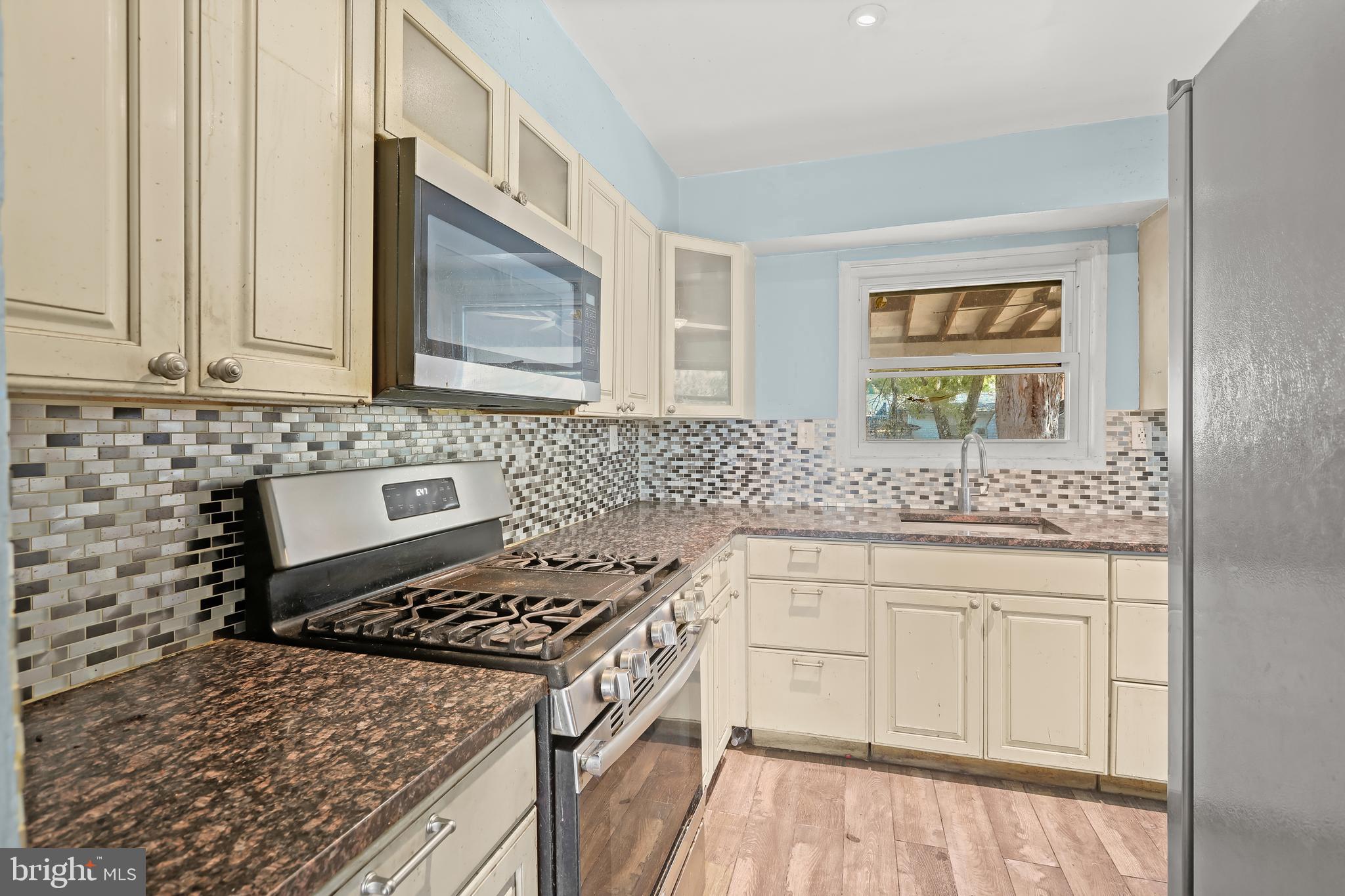 KENT VILLAGE - Residential