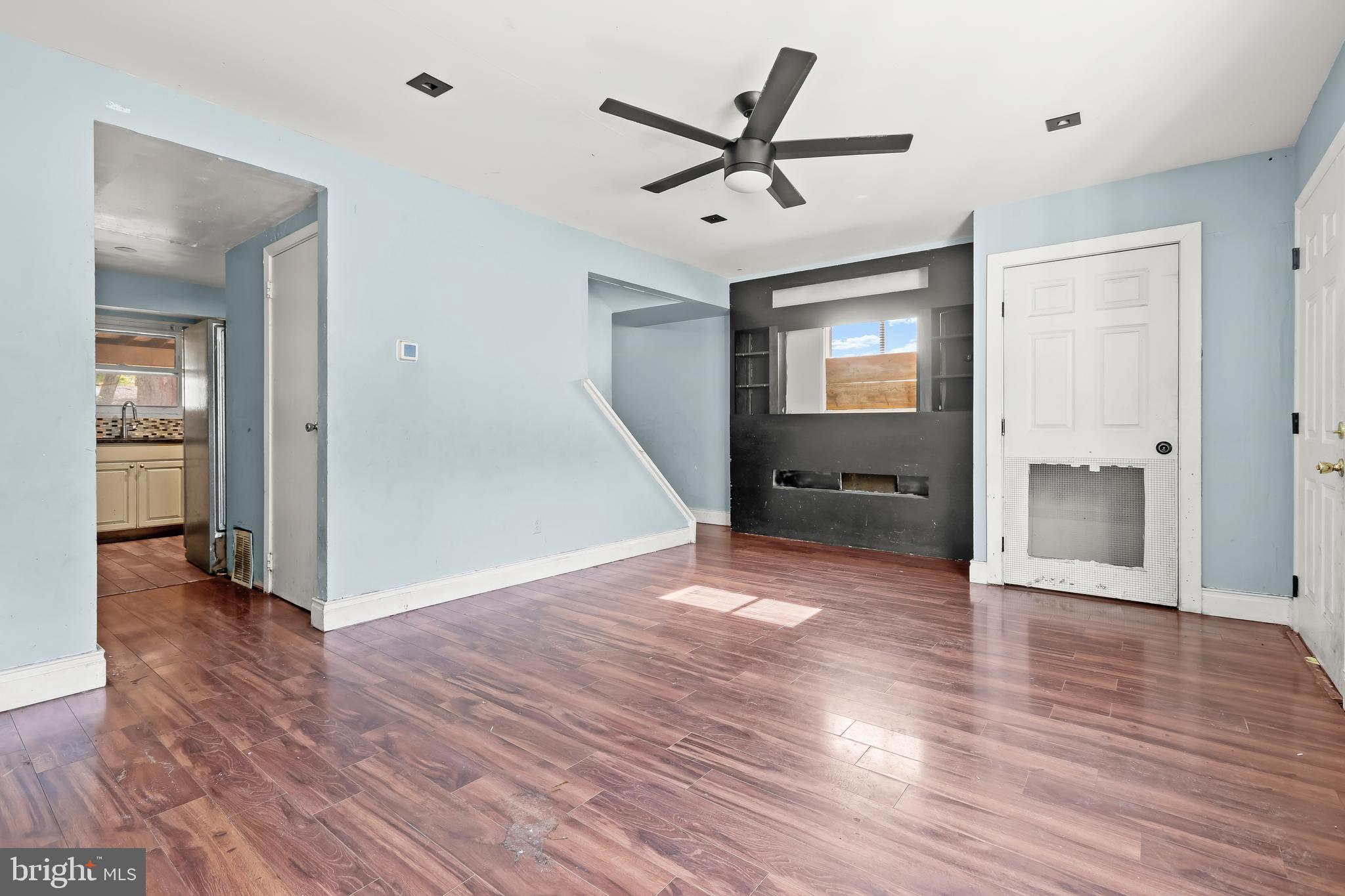 KENT VILLAGE - Residential