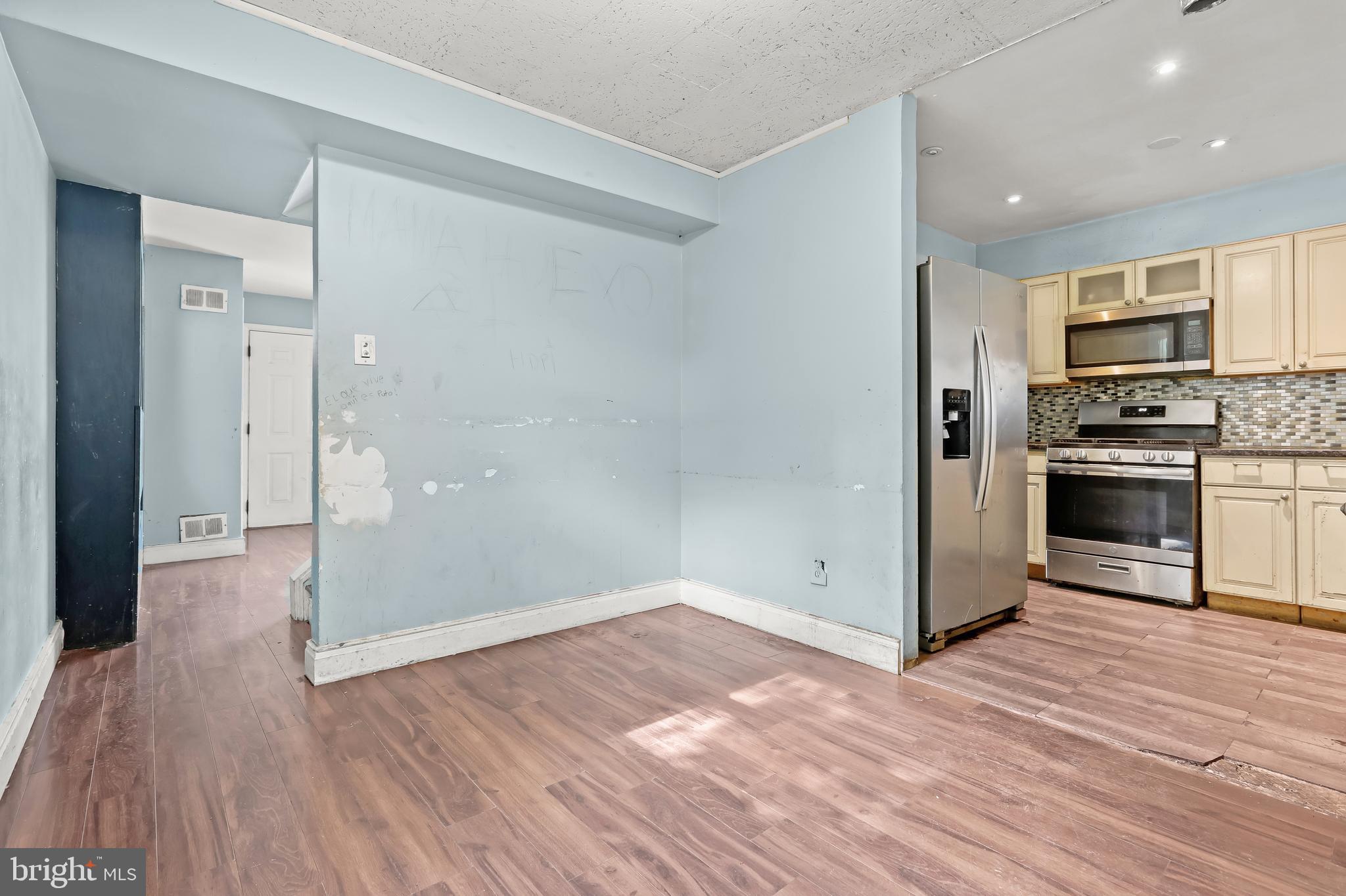 KENT VILLAGE - Residential