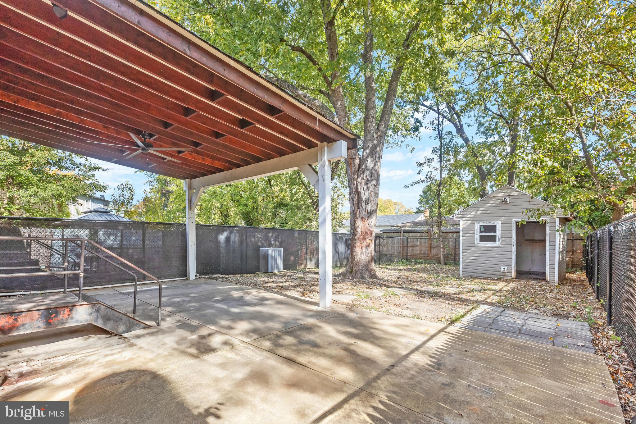 KENT VILLAGE - Residential