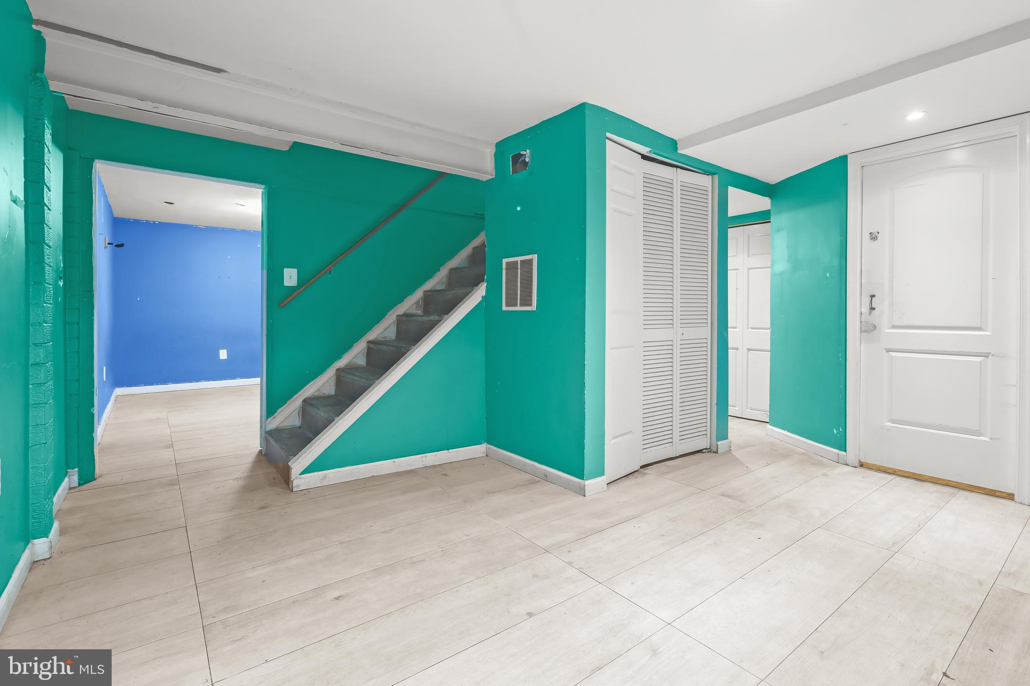 KENT VILLAGE - Residential