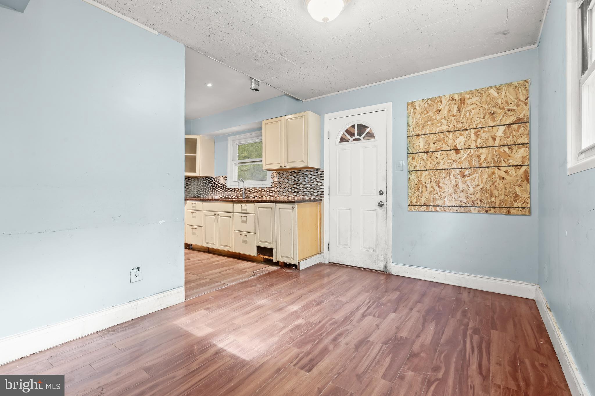 KENT VILLAGE - Residential