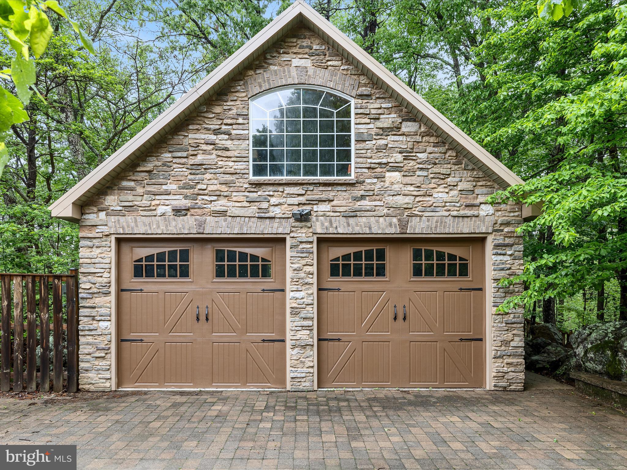 RITTERS HIDDEN VALLEY - Residential