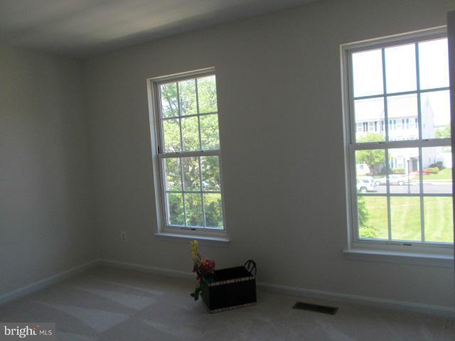 SOUTH RIDING - Residential