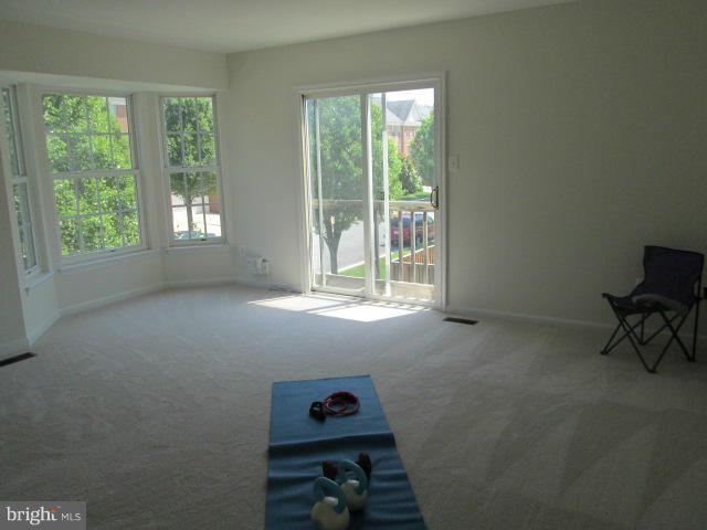 SOUTH RIDING - Residential