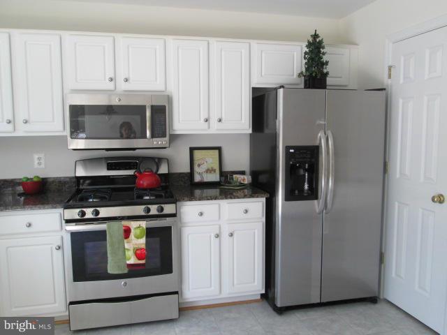 SOUTH RIDING - Residential