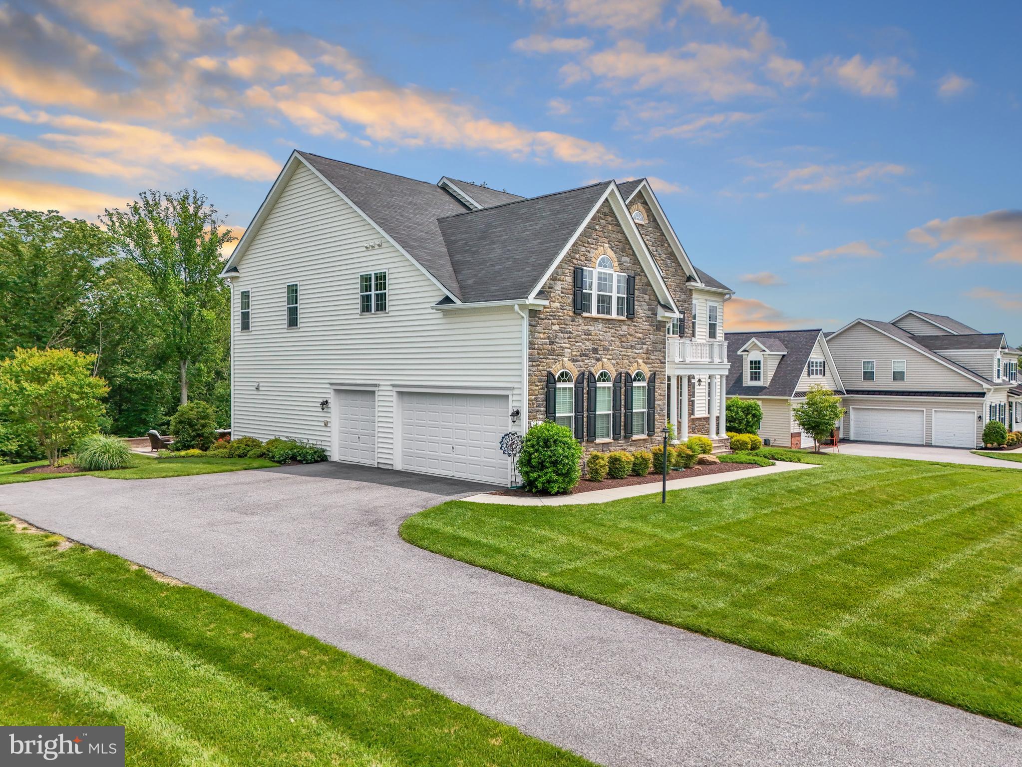 2114 WINTON COURT