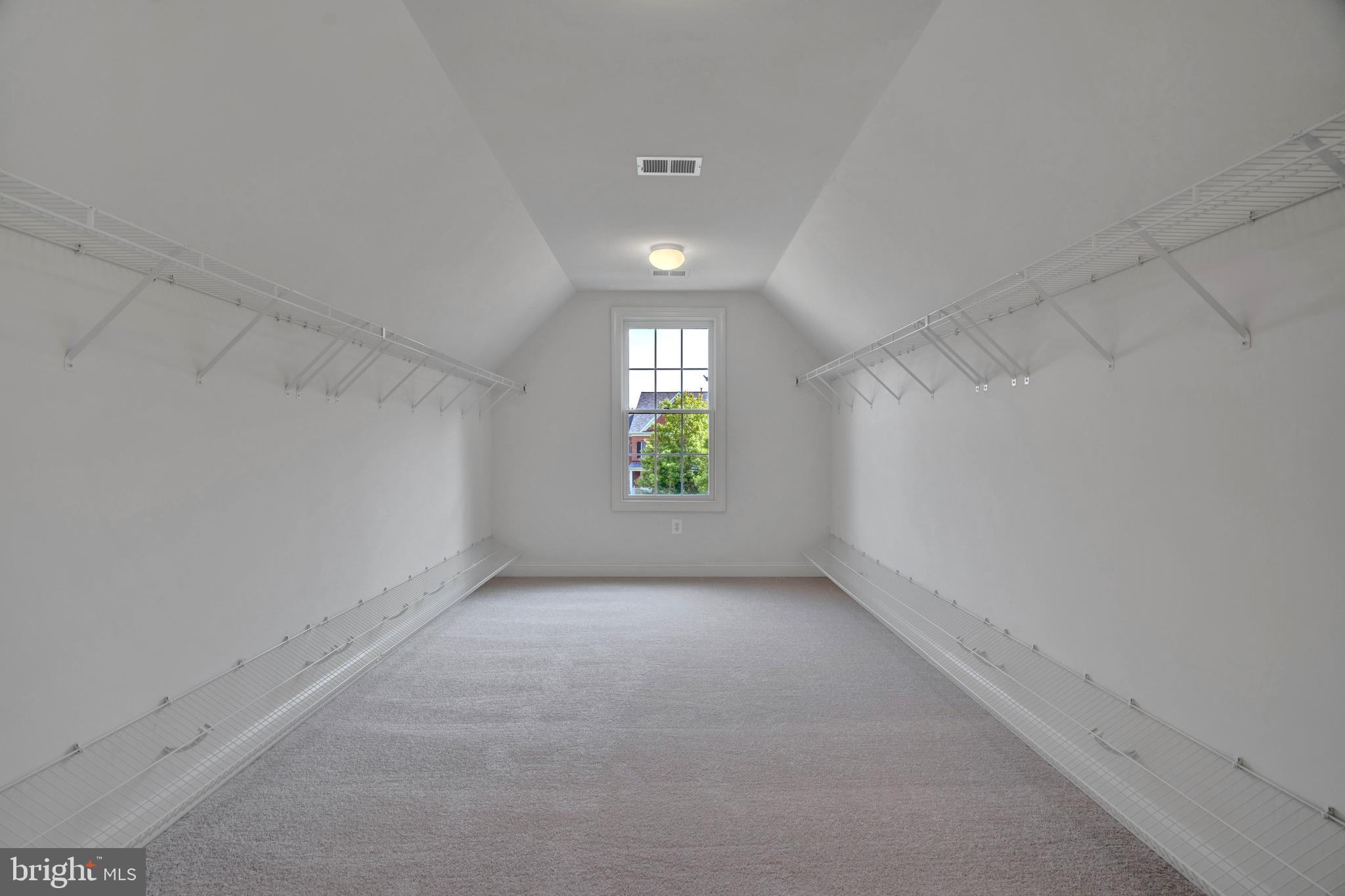 OAK HILL RESERVE - Residential