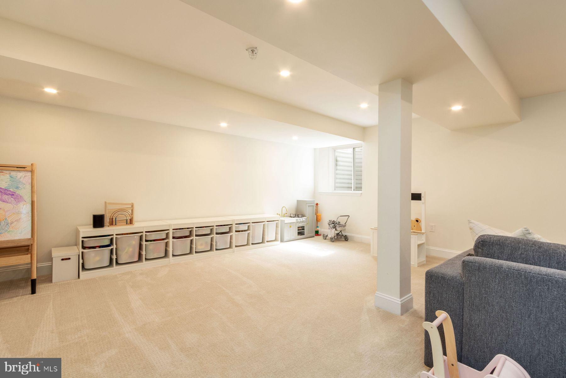 COLEBROOK - Residential