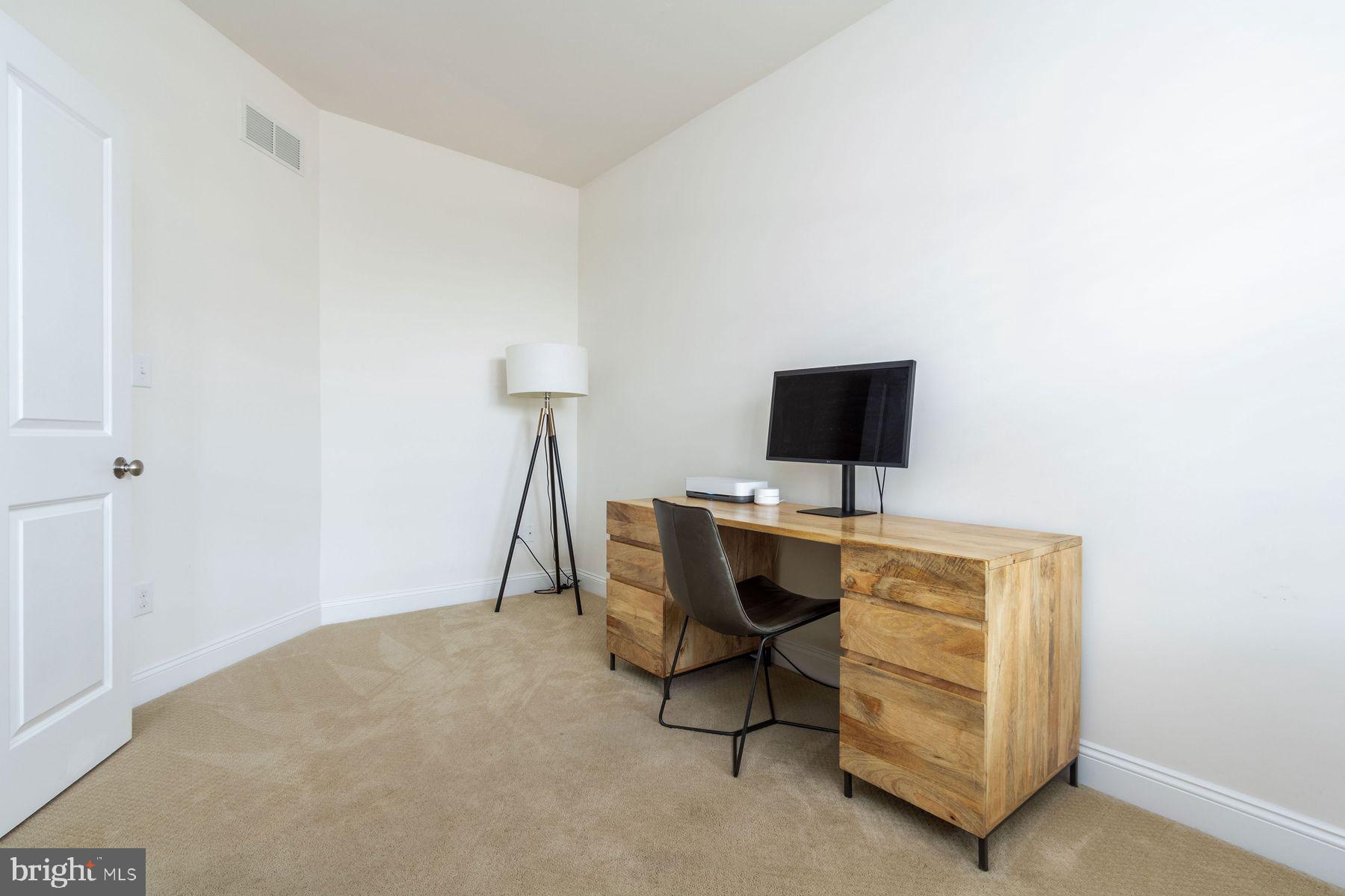 COLEBROOK - Residential