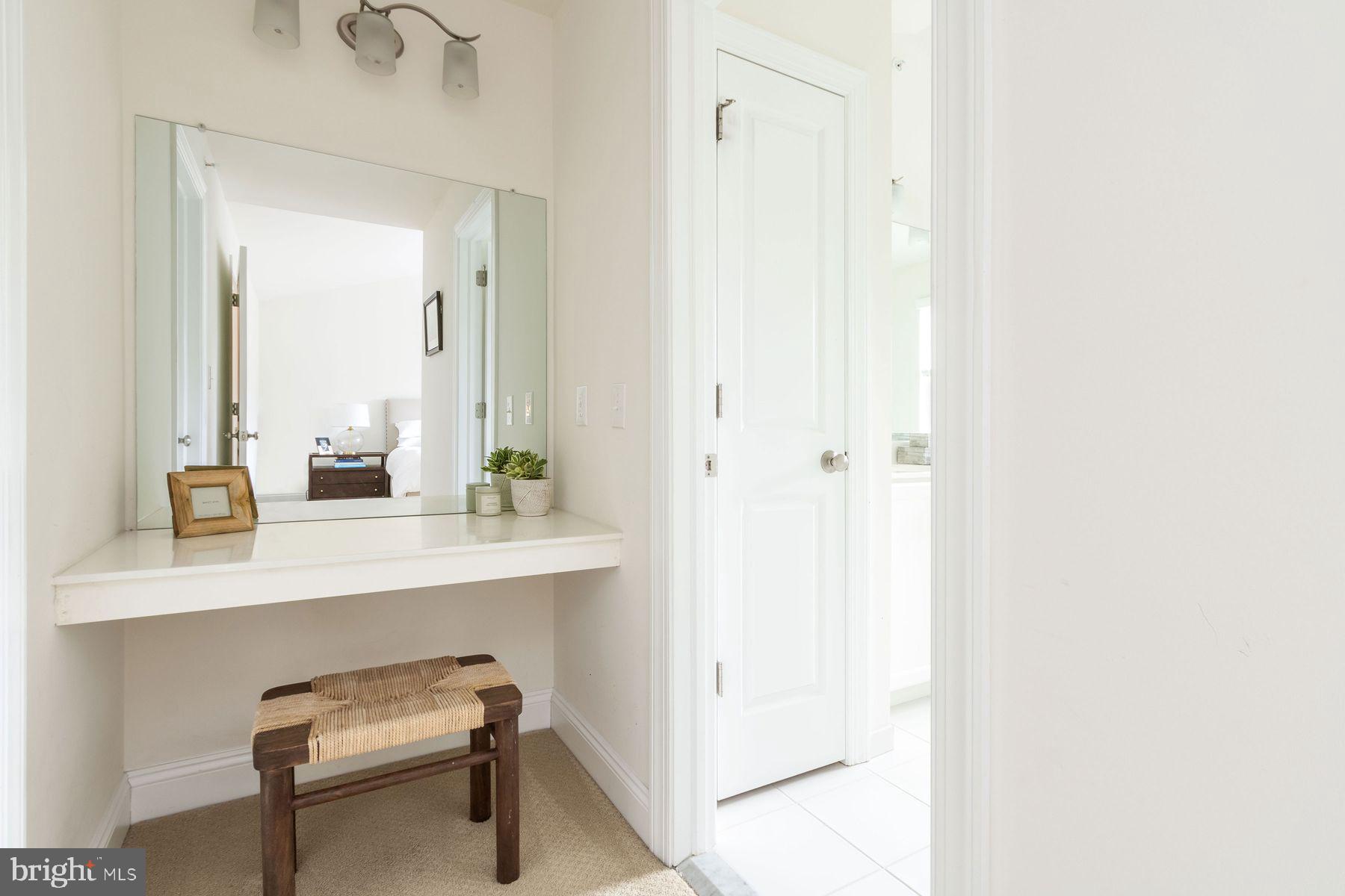 COLEBROOK - Residential