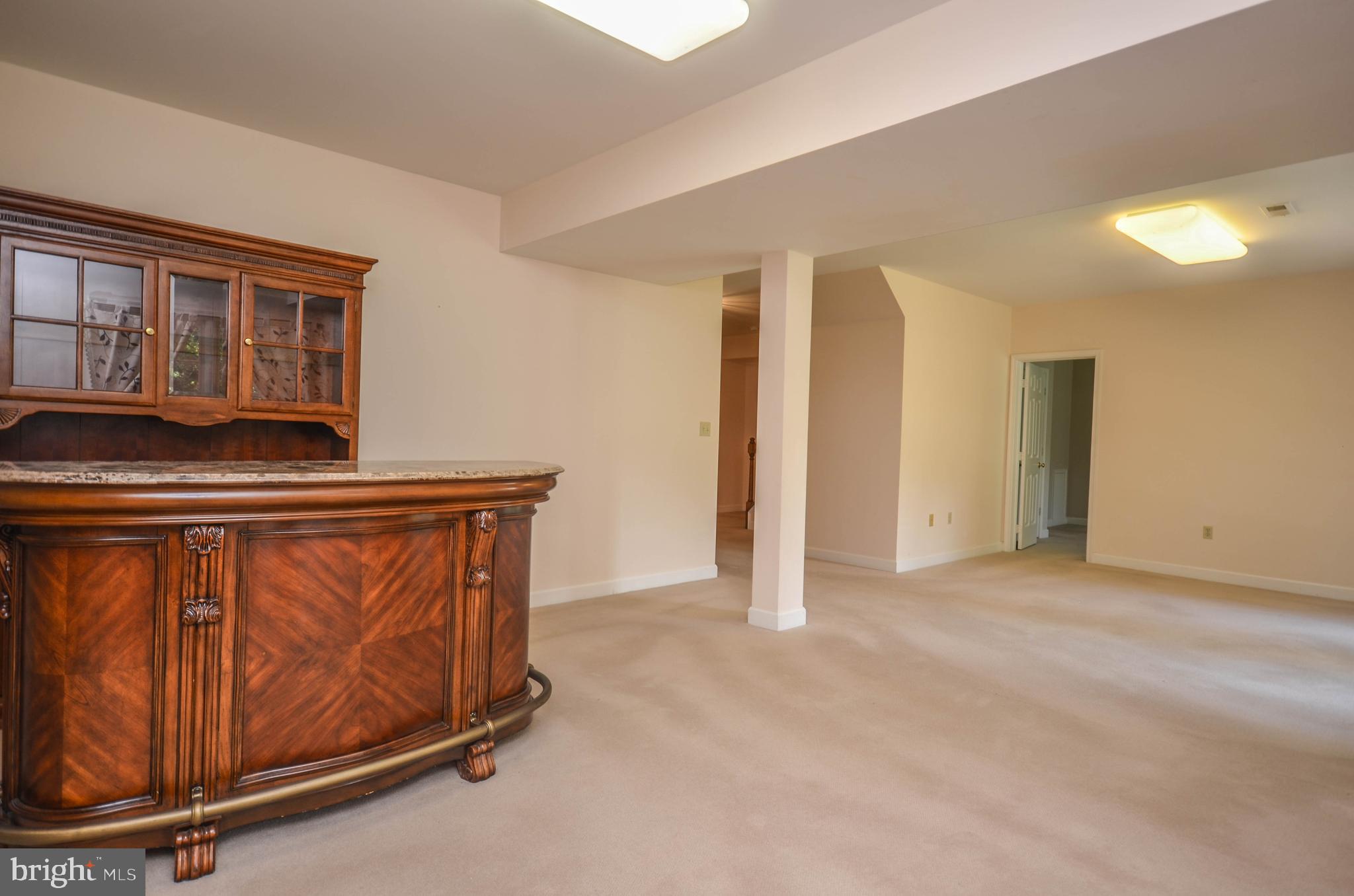 RIVER FALLS - Residential Lease