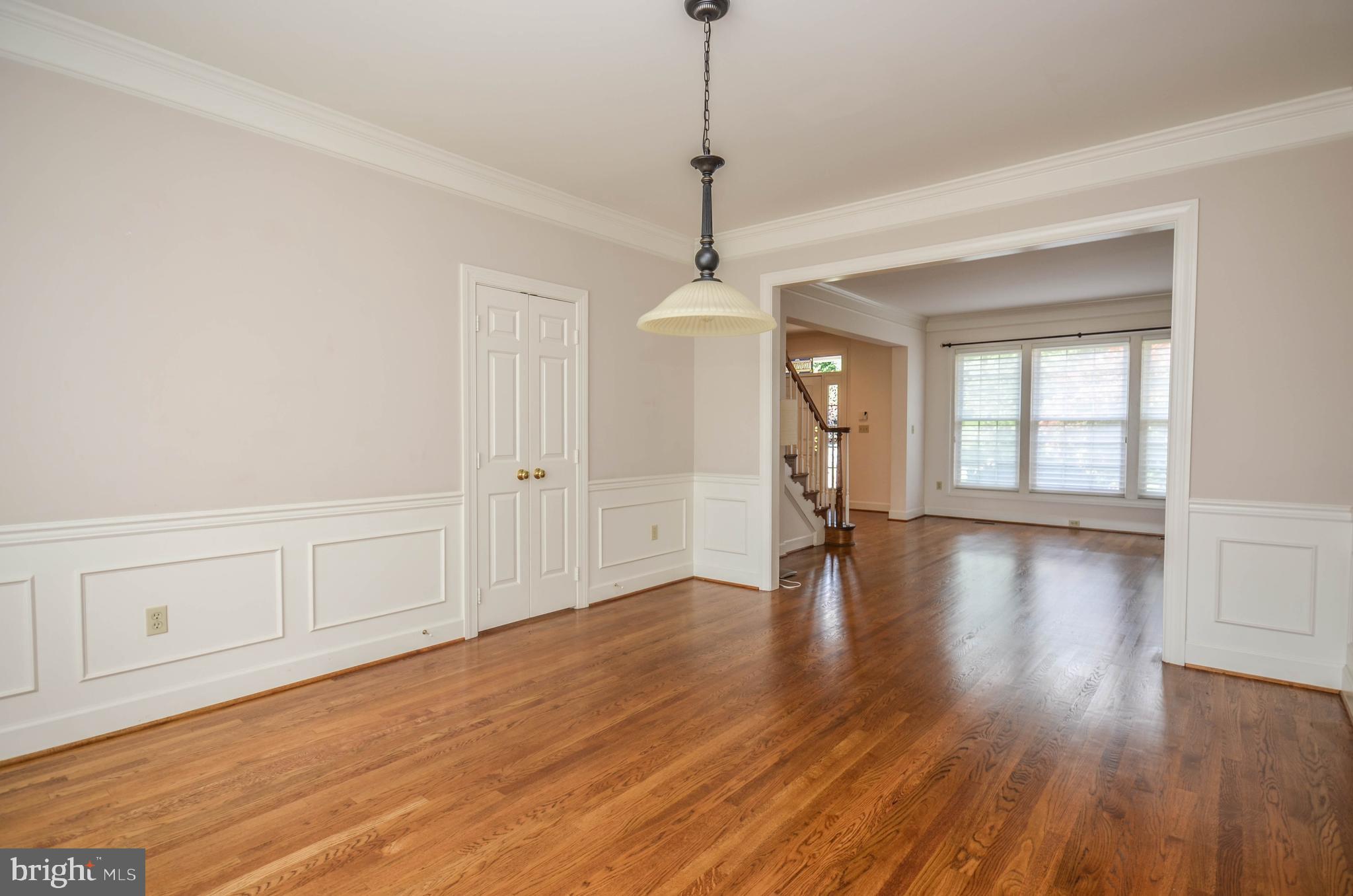 RIVER FALLS - Residential Lease