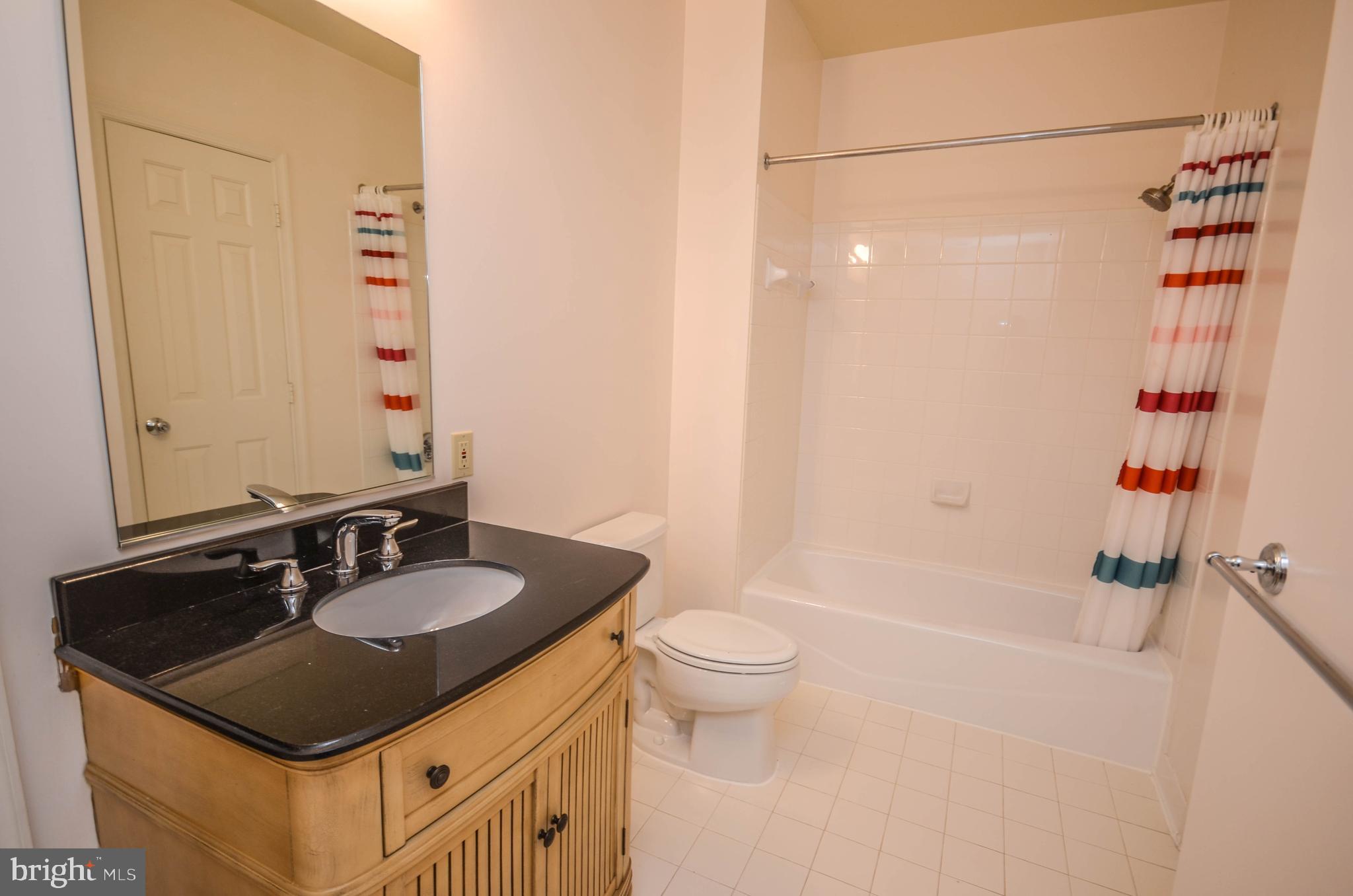 RIVER FALLS - Residential Lease