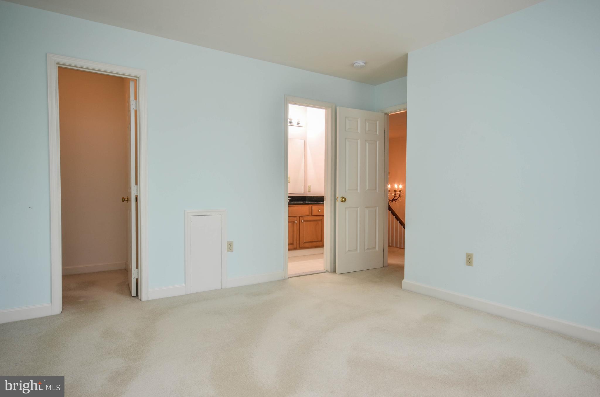 RIVER FALLS - Residential Lease