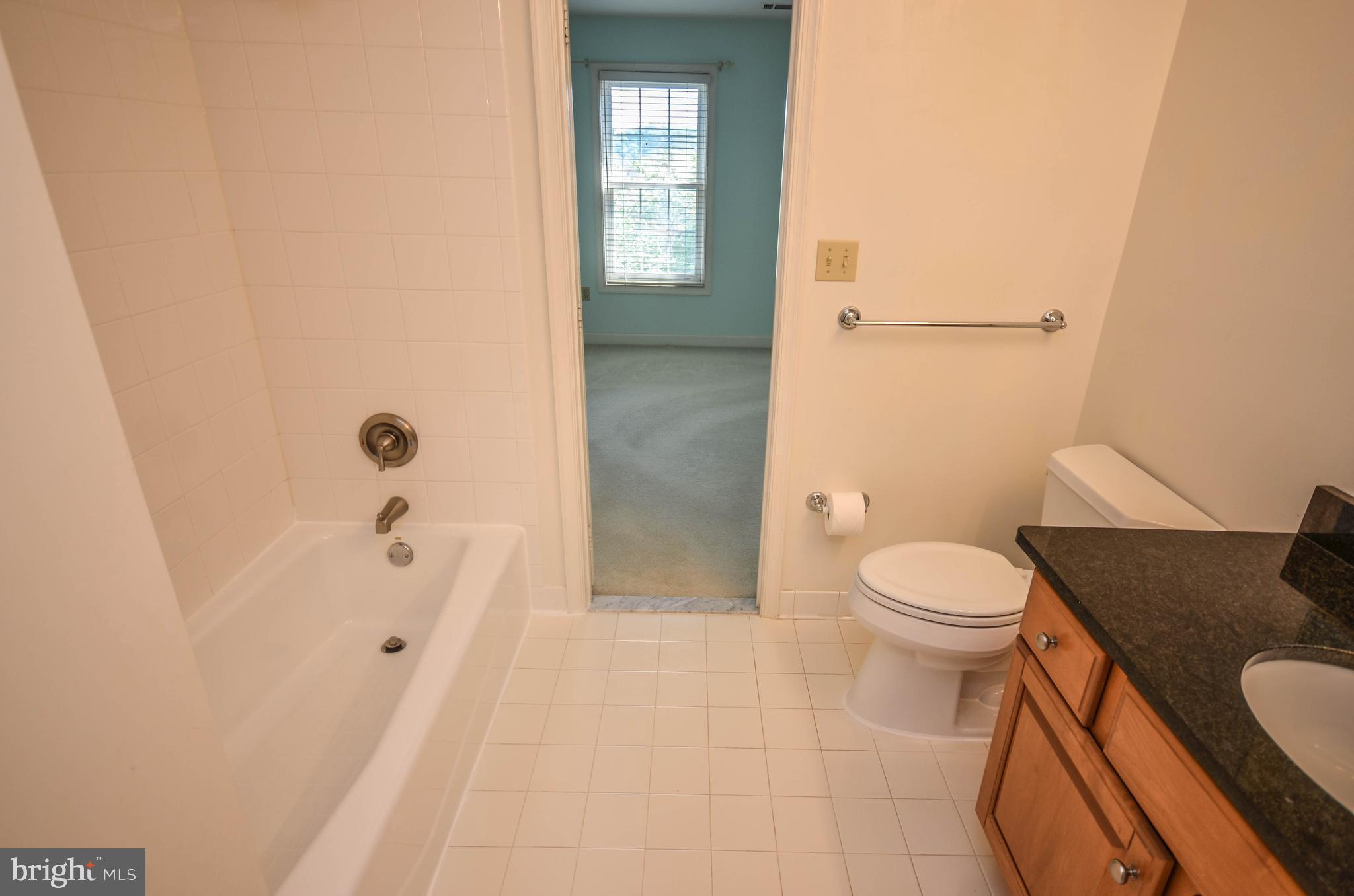 RIVER FALLS - Residential Lease