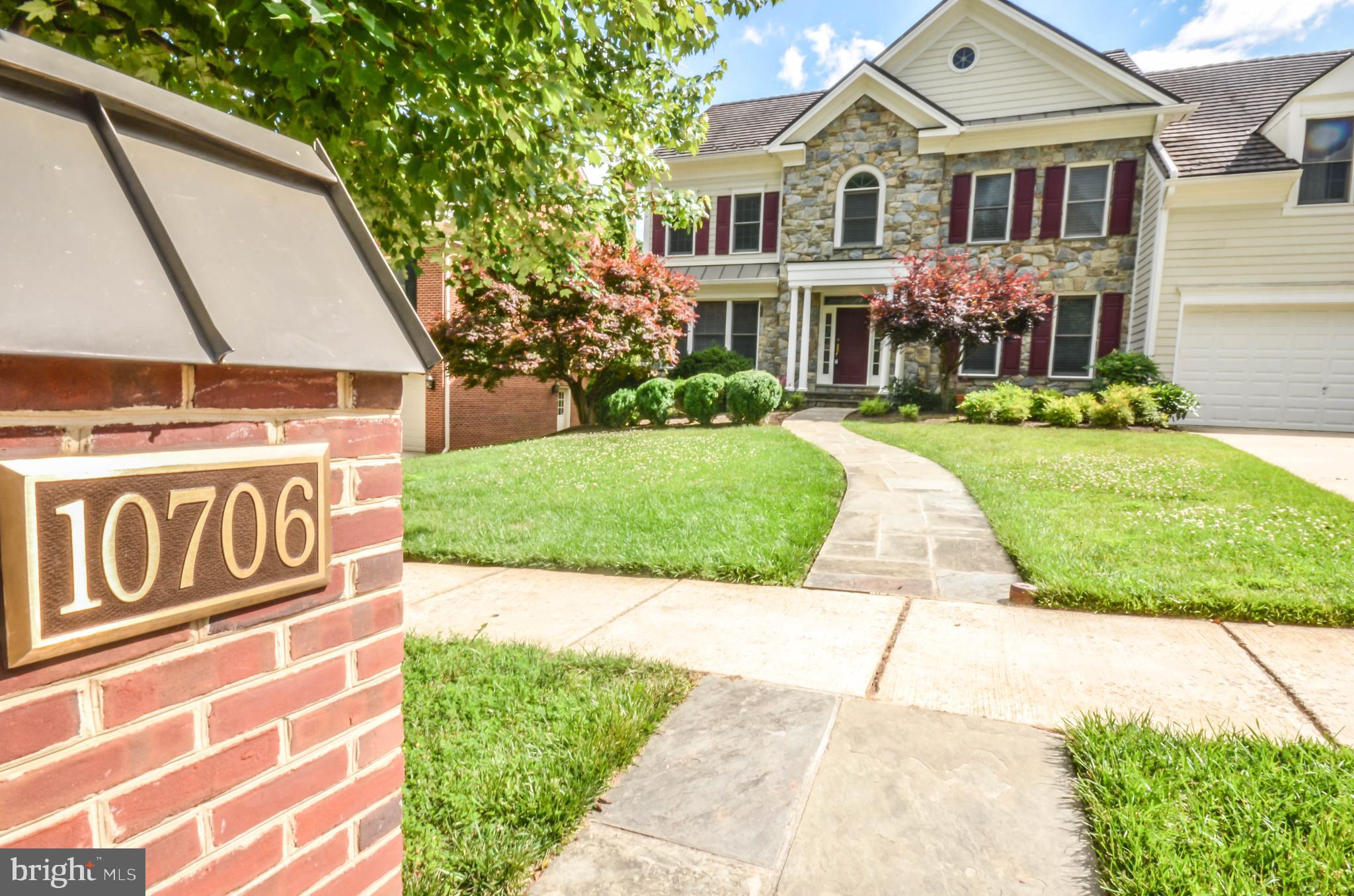 RIVER FALLS - Residential Lease