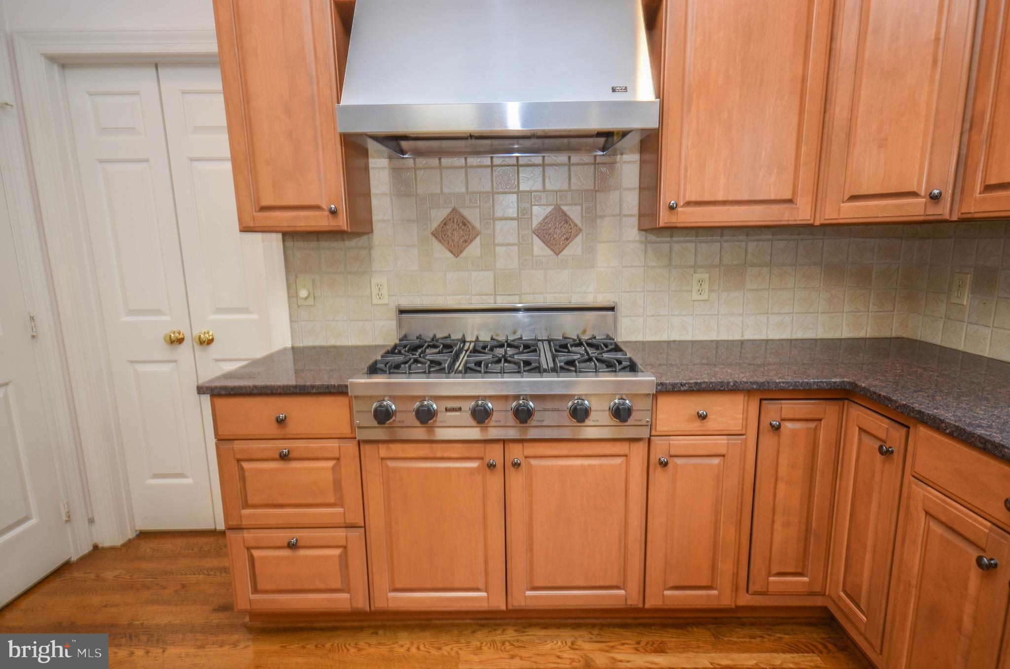 RIVER FALLS - Residential Lease