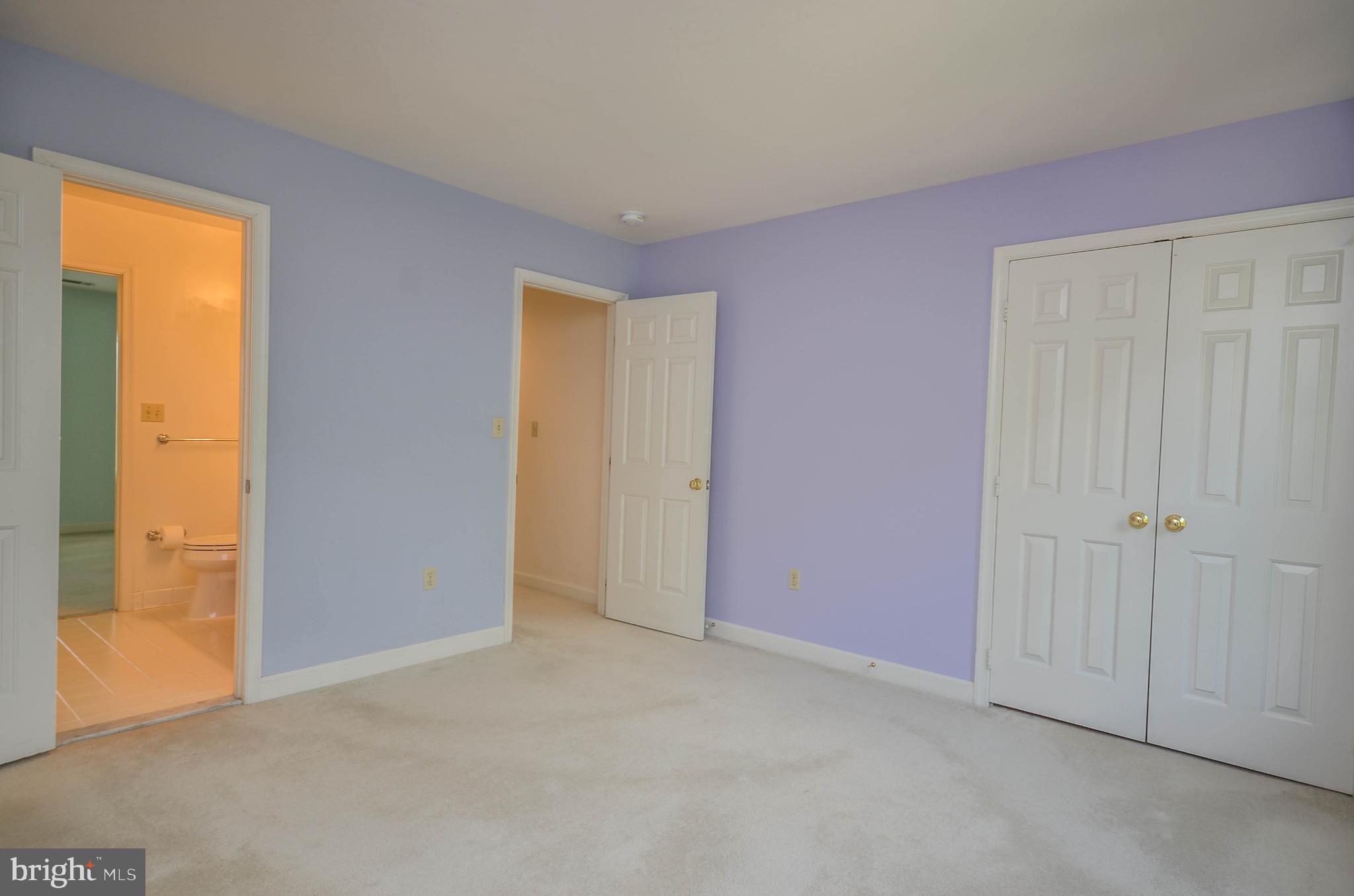 RIVER FALLS - Residential Lease