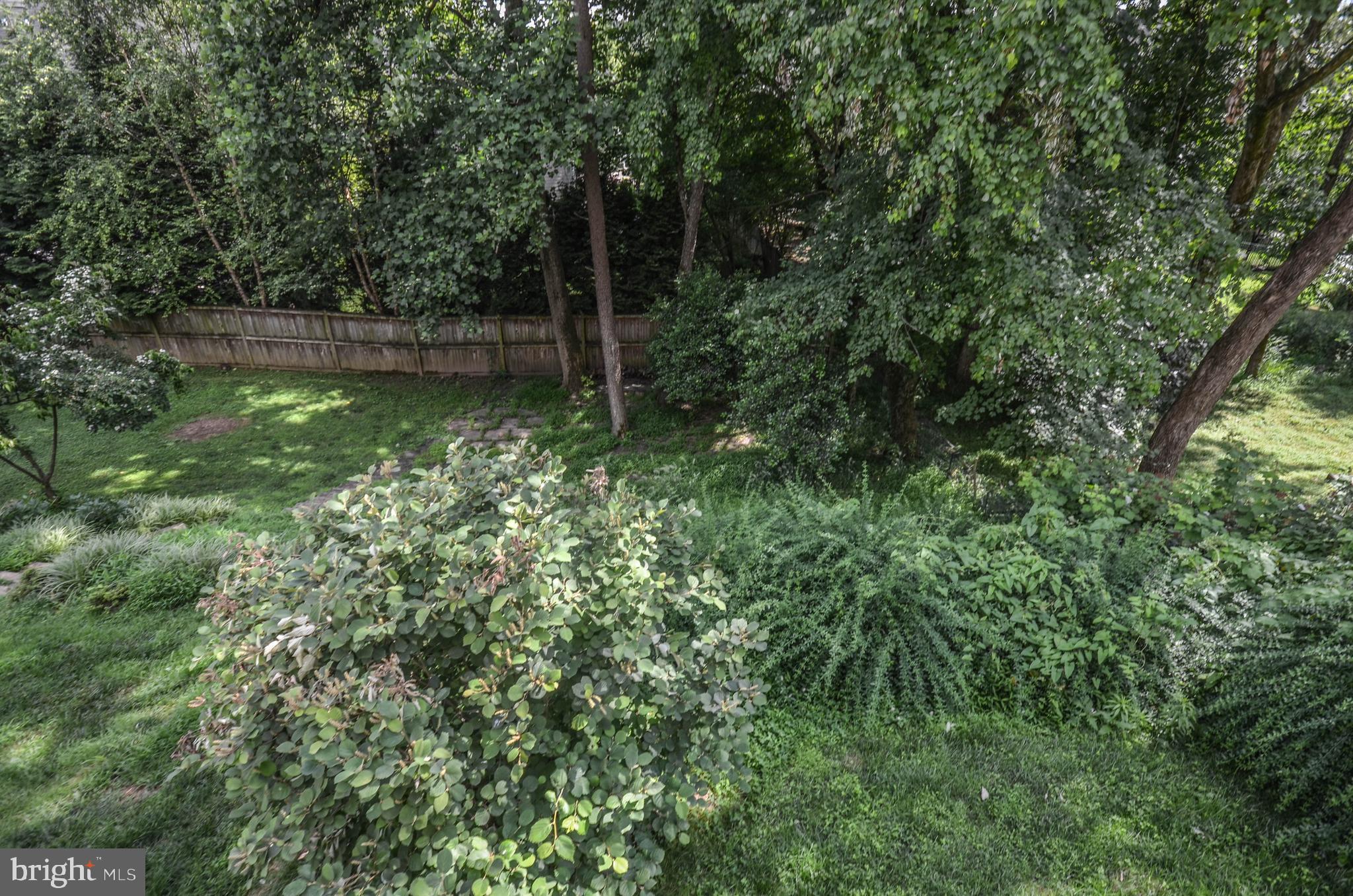 RIVER FALLS - Residential Lease