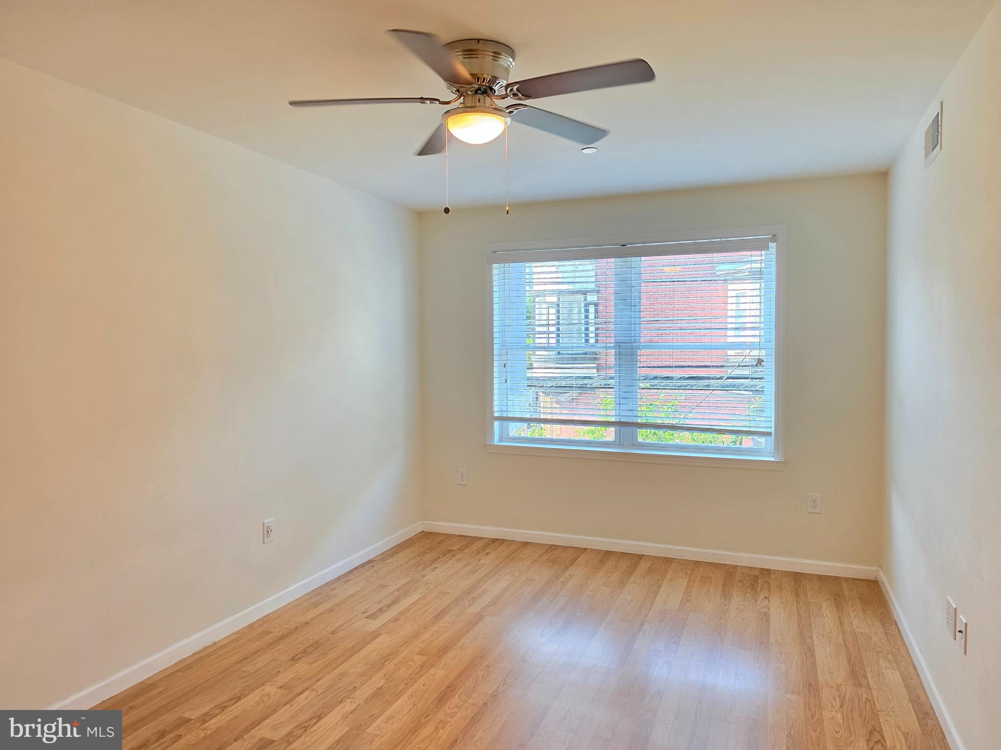 121 S 43RD STREET 33 102