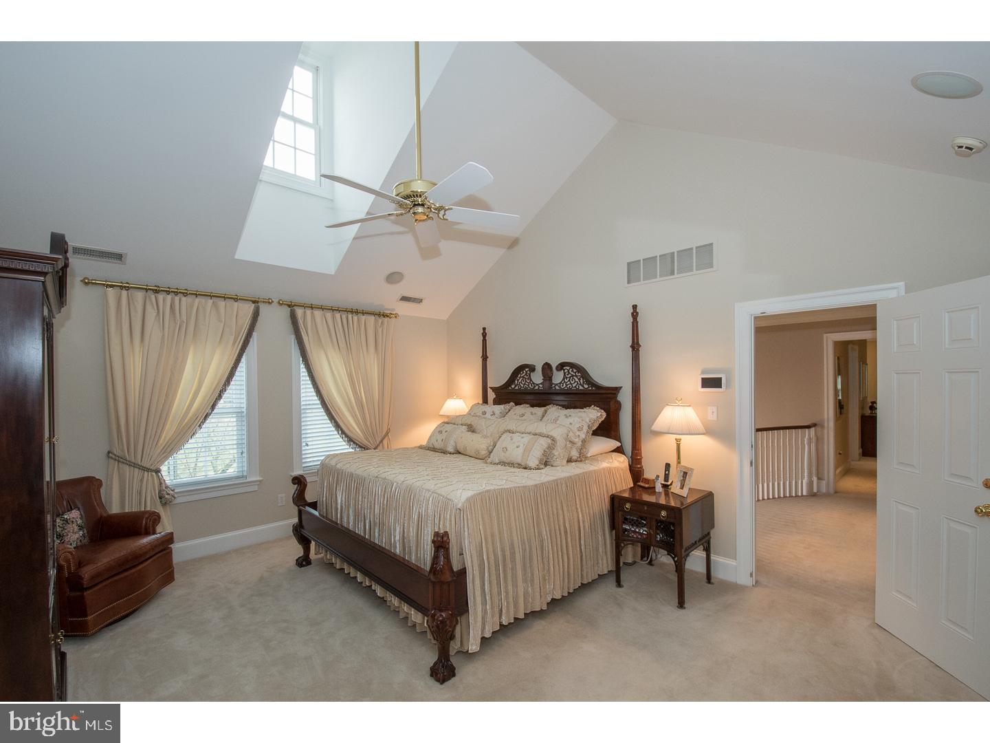 MAPLE HILL - Residential