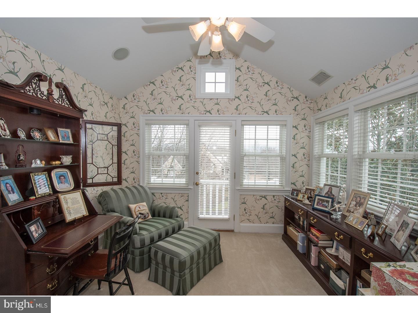 MAPLE HILL - Residential