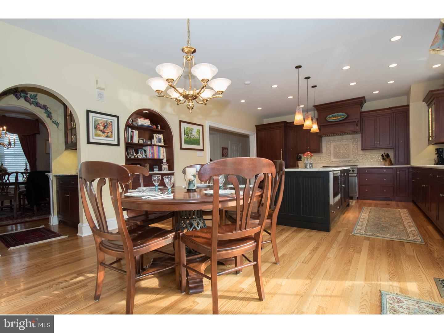 MAPLE HILL - Residential