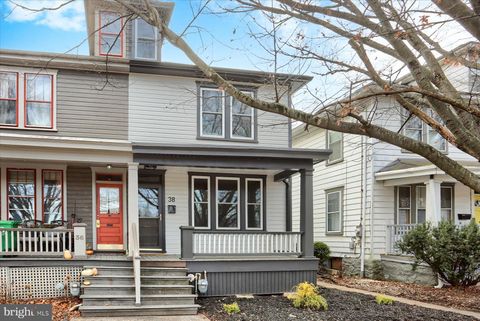 38 W WILLOW STREET CARLISLE PA 17013