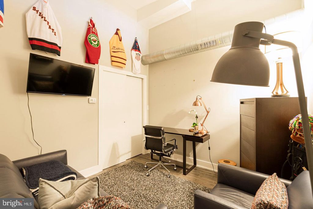 Photo of 135 N 3rd Street #UNIT 5B, PHILADELPHIA, PA 19106 (MLS # PAPH2578162)