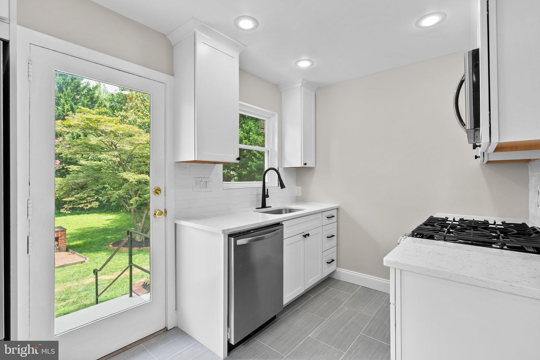 CARROLL KNOLLS - Residential