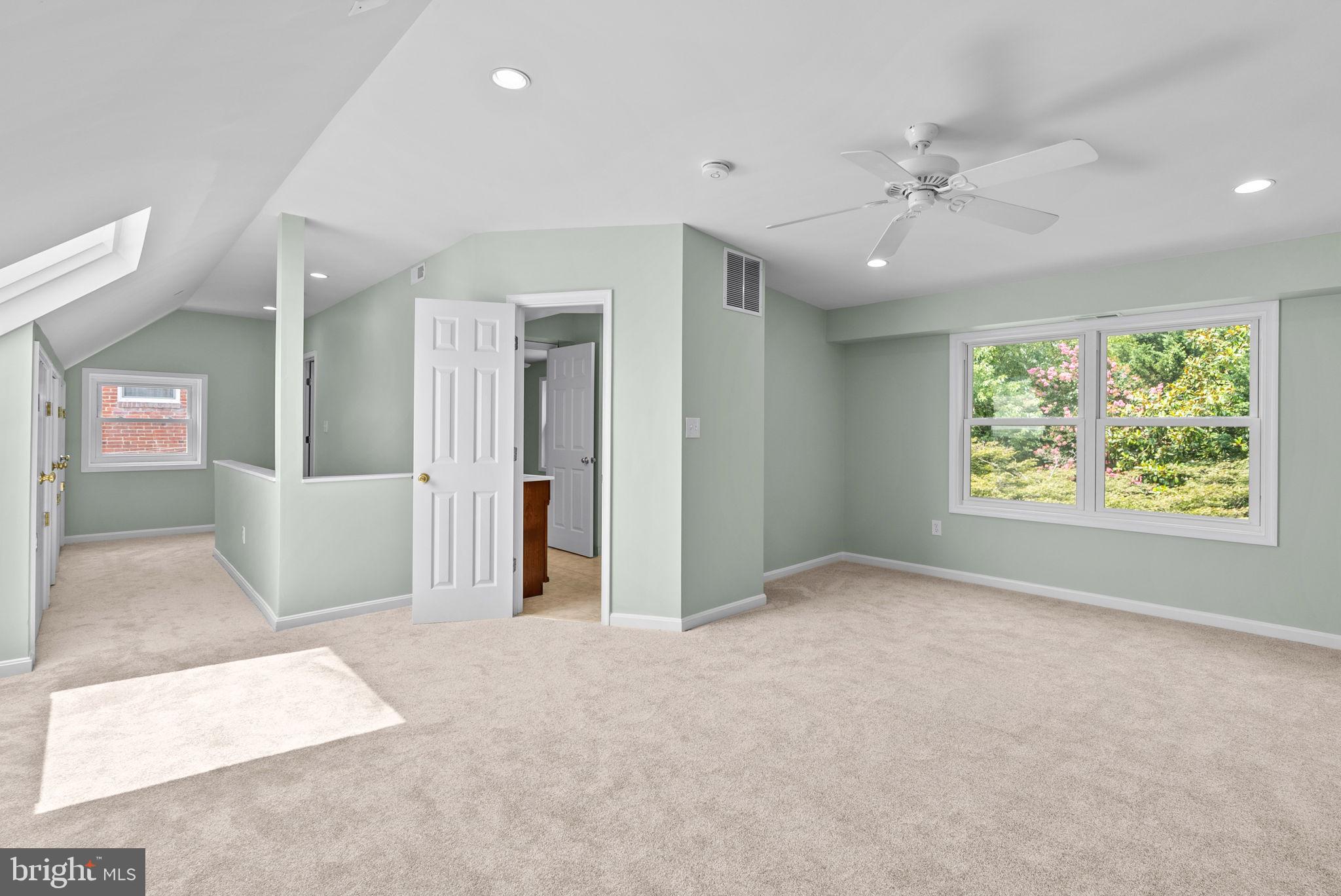 CARROLL KNOLLS - Residential