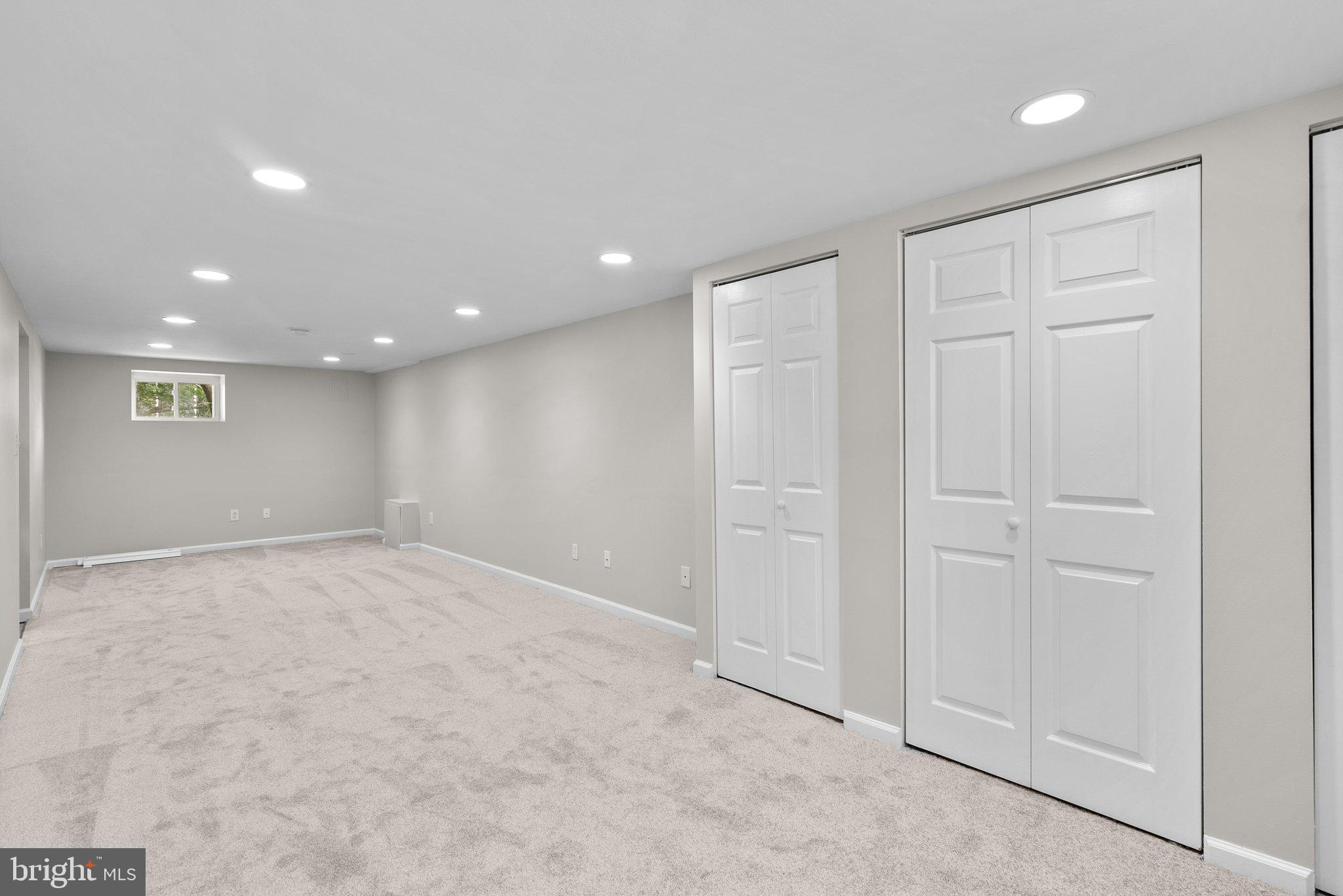 CARROLL KNOLLS - Residential