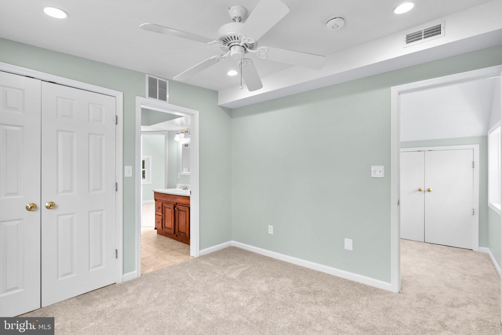 CARROLL KNOLLS - Residential