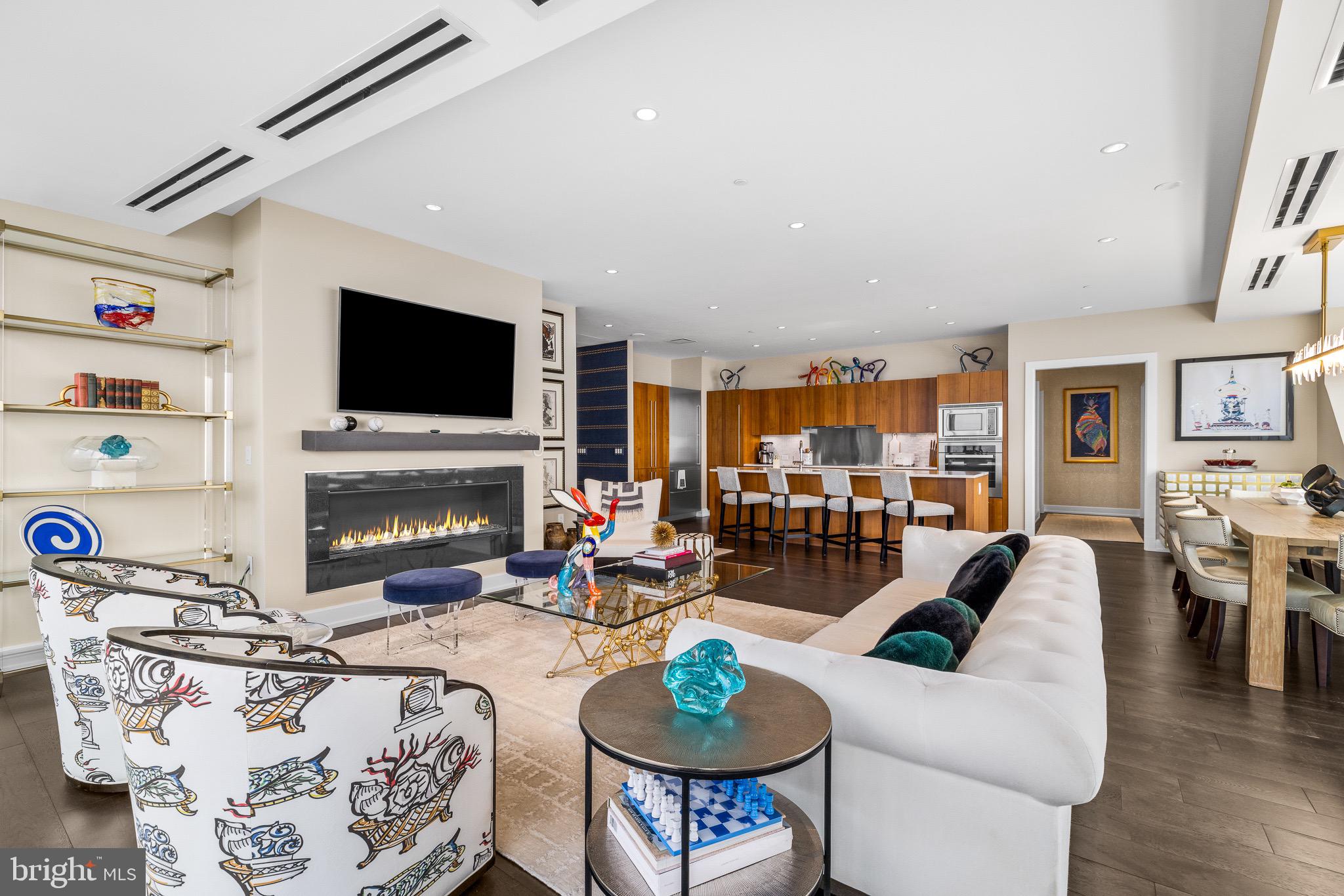 RITTENHOUSE SQUARE - Residential Lease