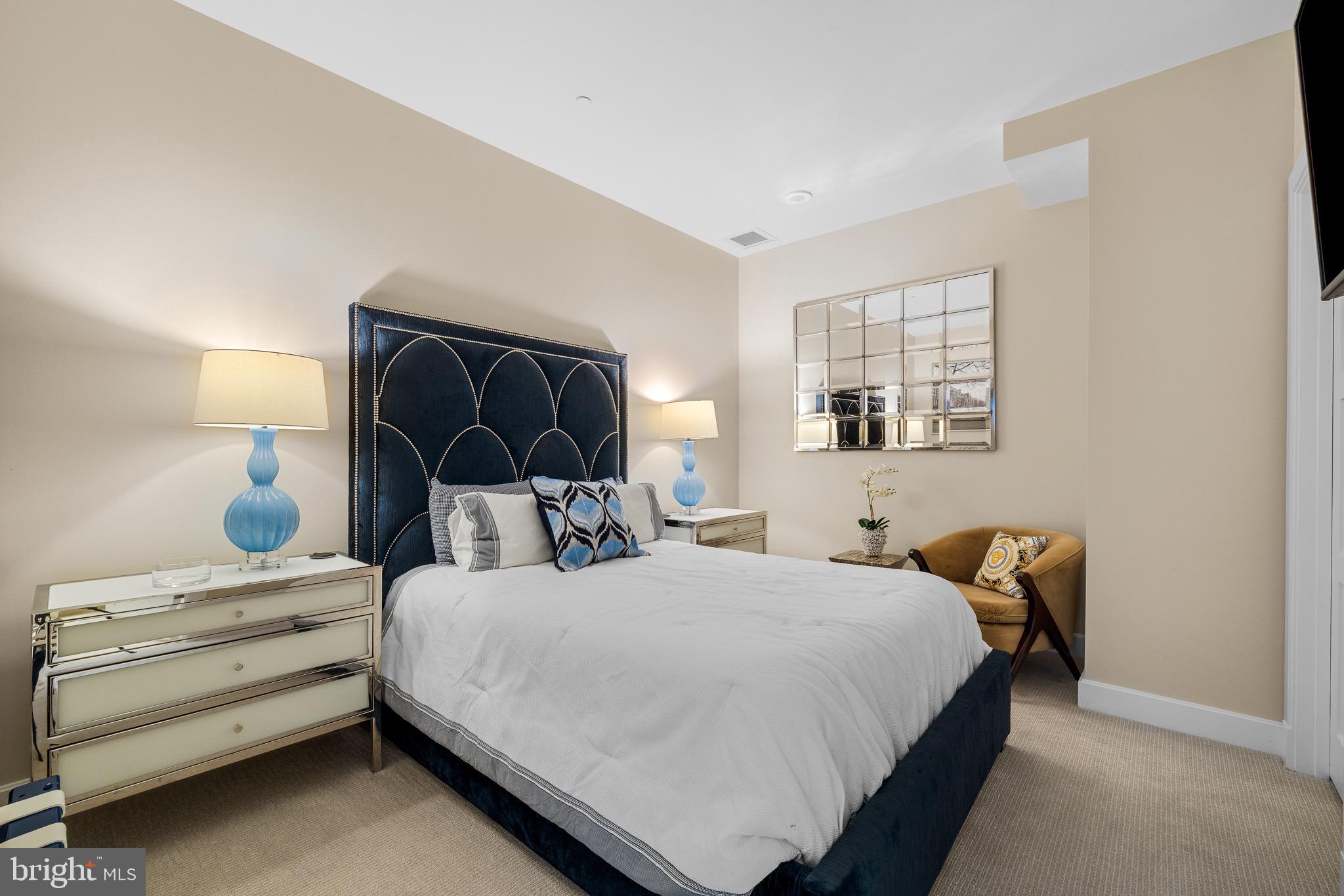 RITTENHOUSE SQUARE - Residential Lease