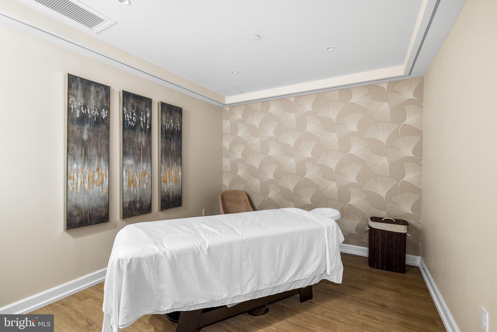 RITTENHOUSE SQUARE - Residential Lease