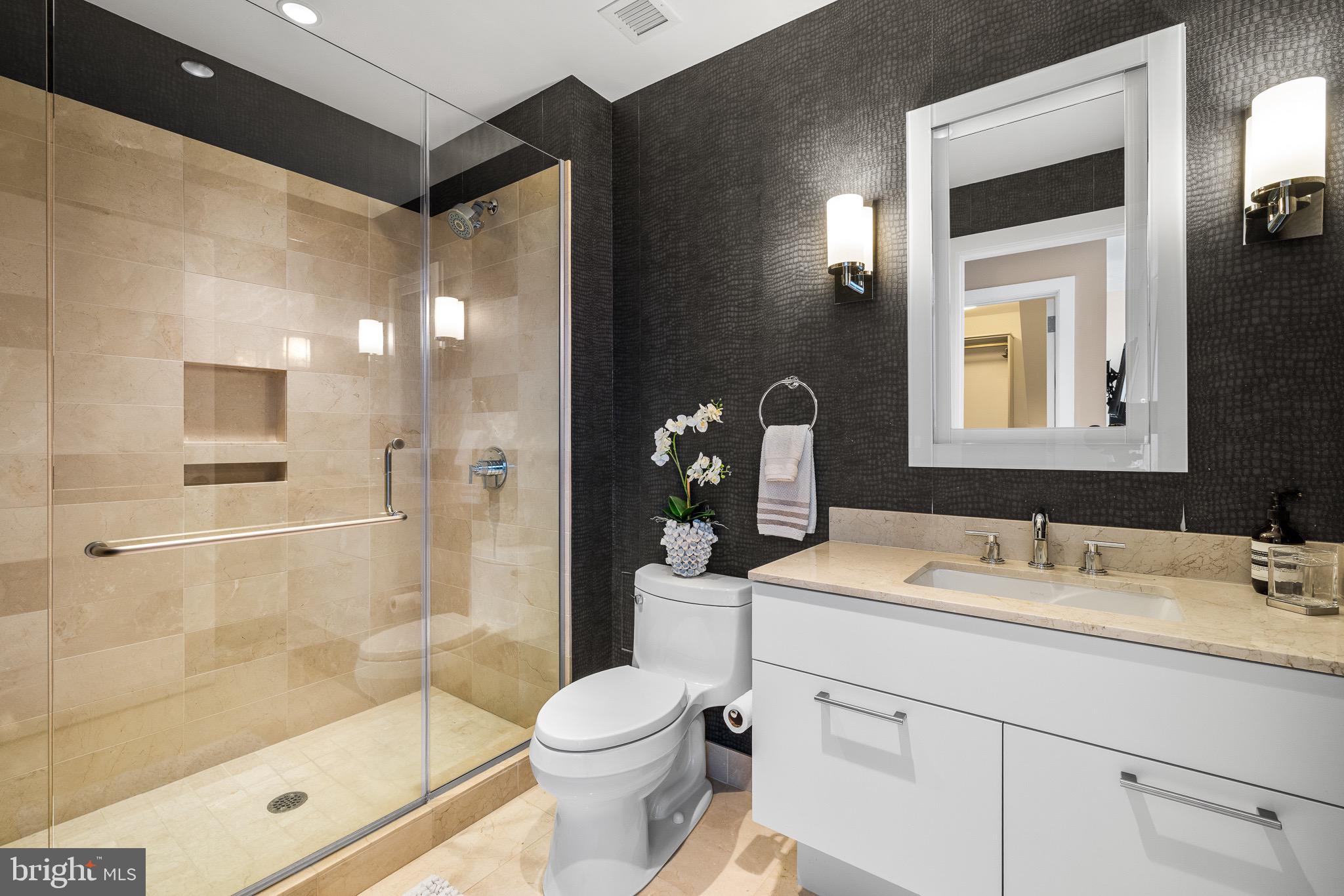 RITTENHOUSE SQUARE - Residential Lease