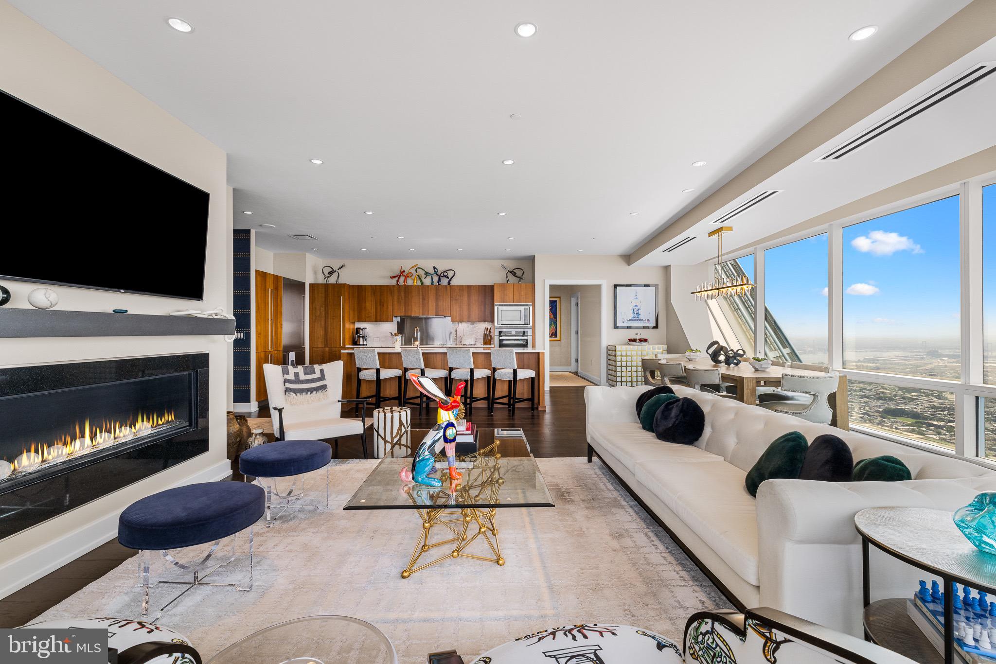 RITTENHOUSE SQUARE - Residential Lease