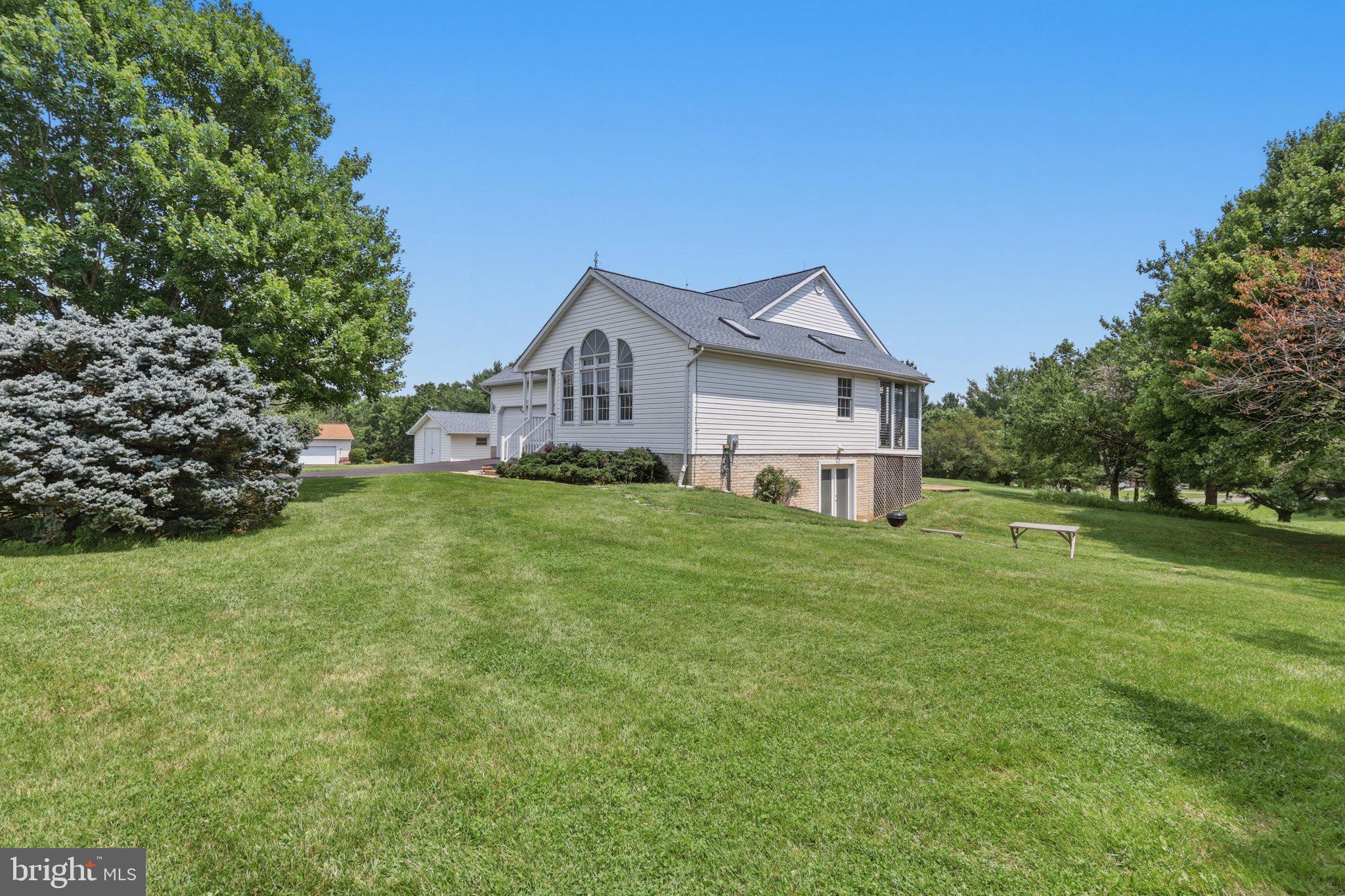 23 TEAKWOOD COURT