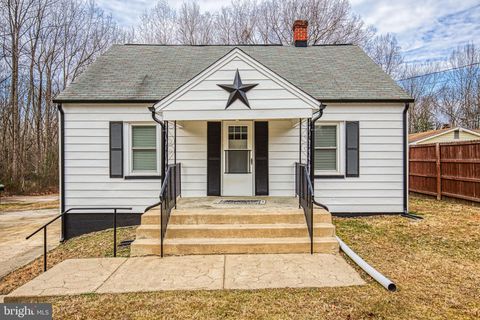 14535 LONG ROAD WOODFORD VA 22580