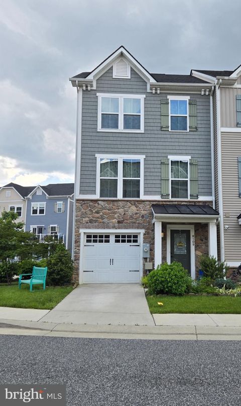 8109 SECLUDED COVE LANE DUNDALK MD 21222
