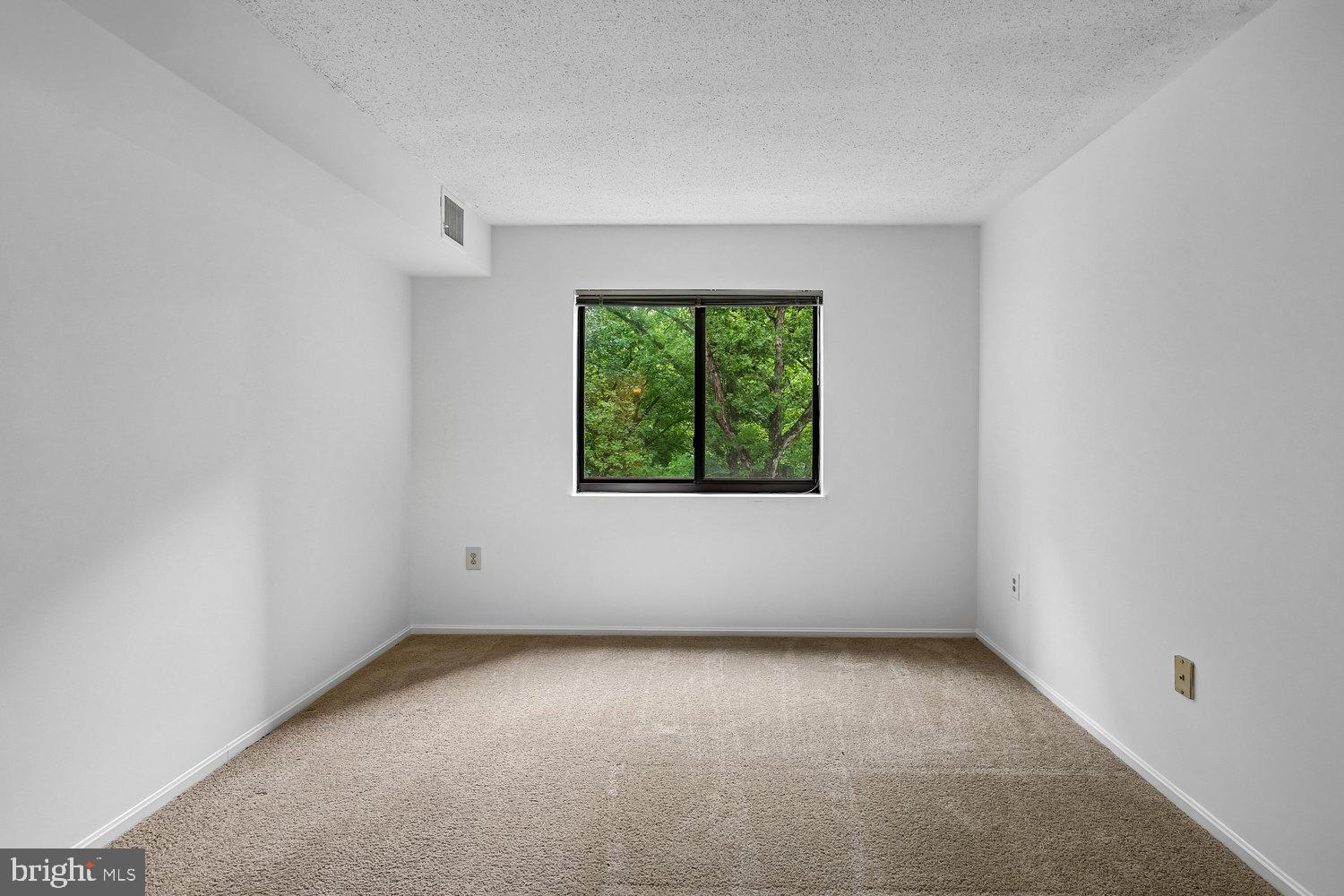 GREENS AT LEISURE WORLD - Residential