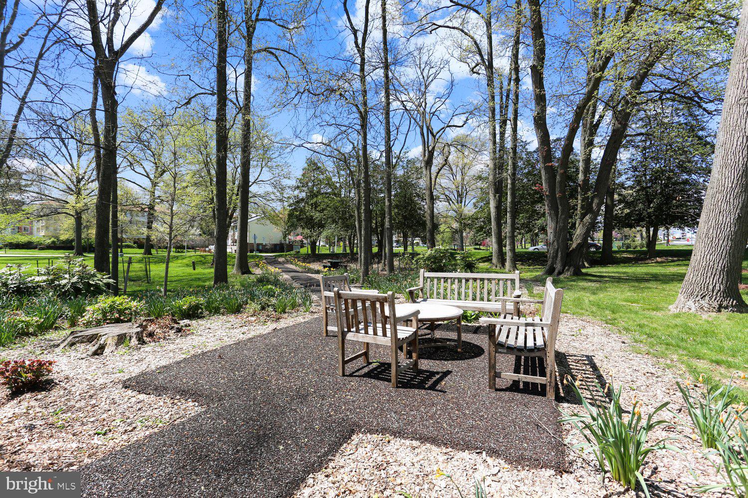 GREENS AT LEISURE WORLD - Residential