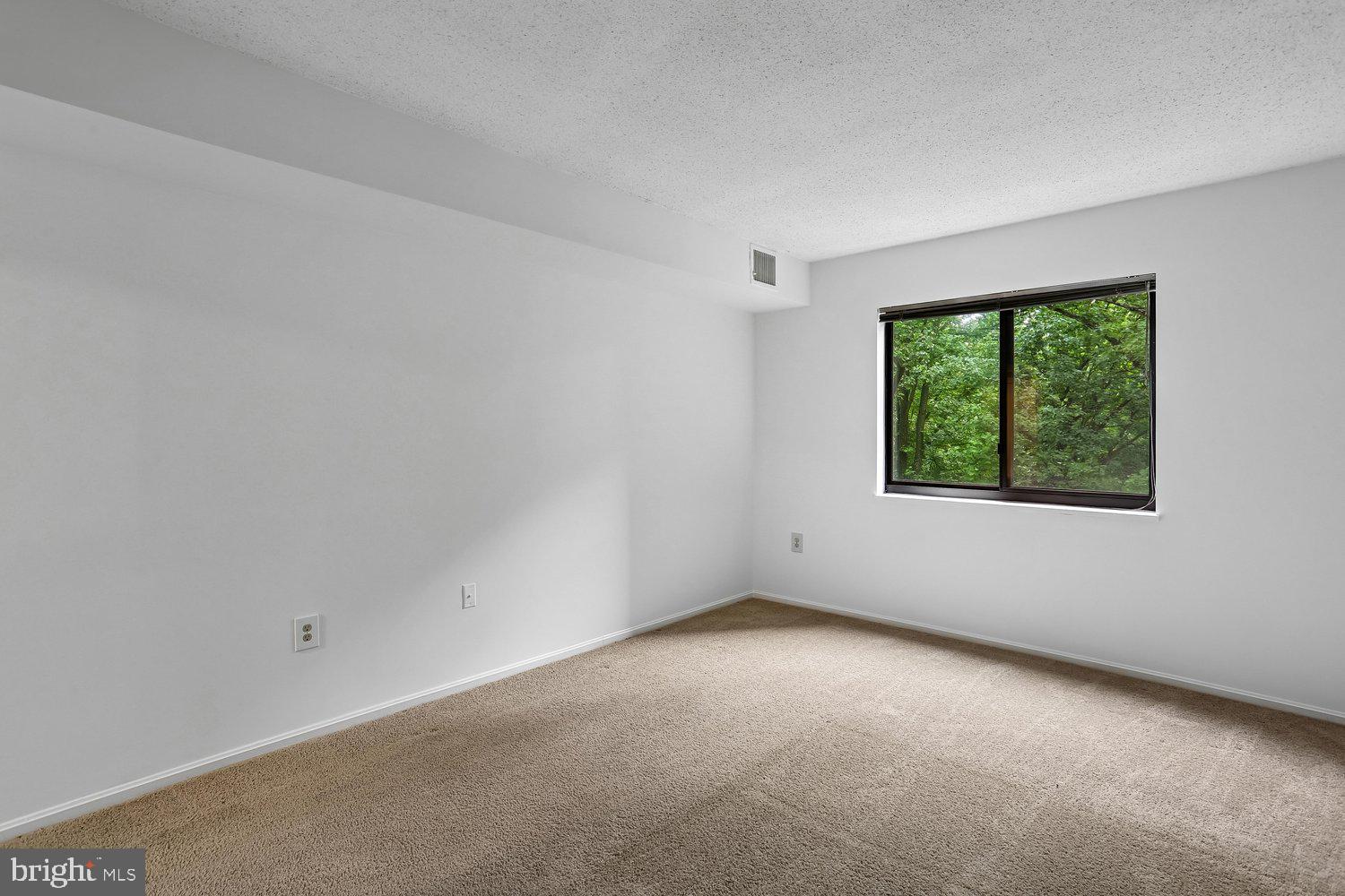 GREENS AT LEISURE WORLD - Residential