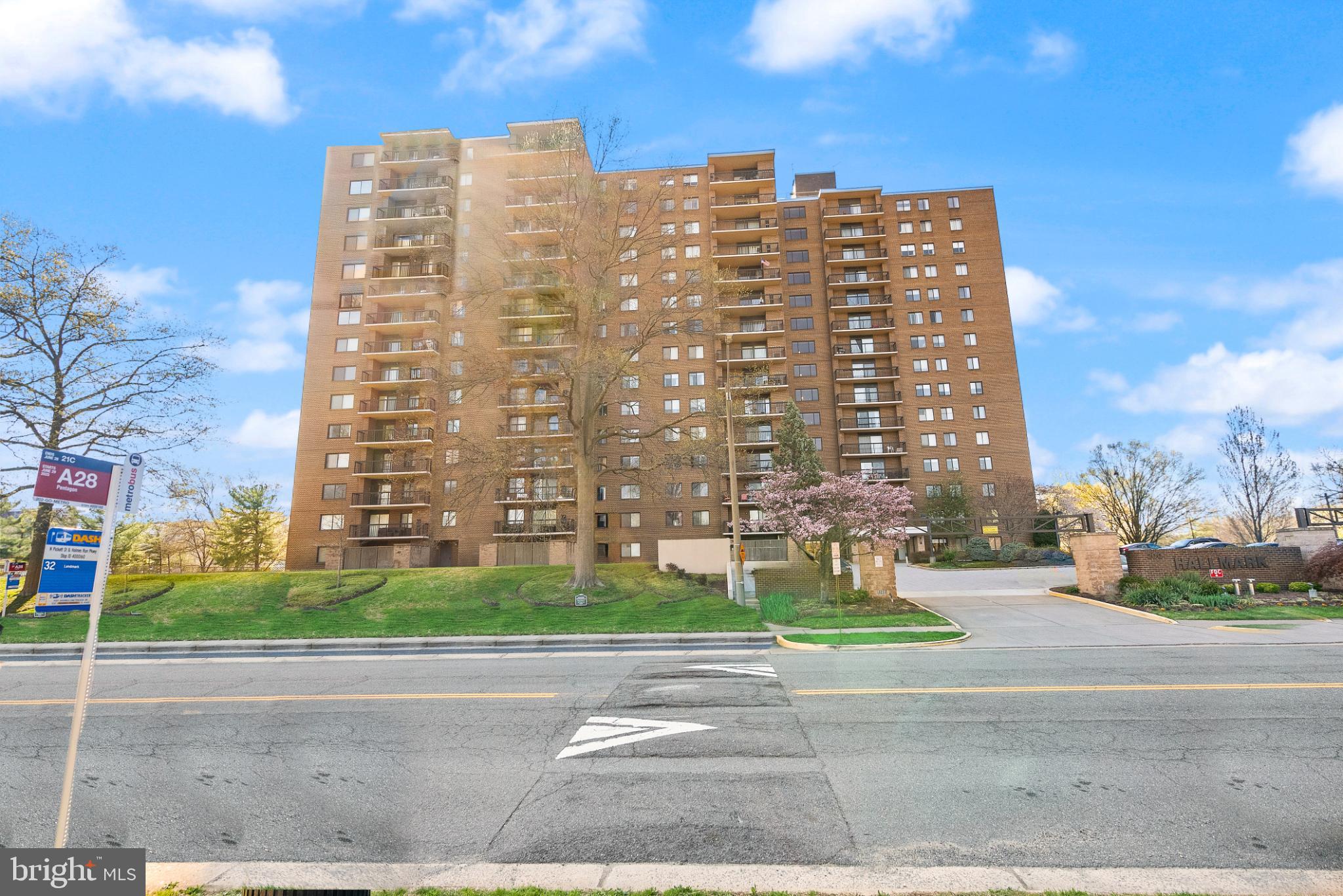 200 N PICKETT STREET N 1515
