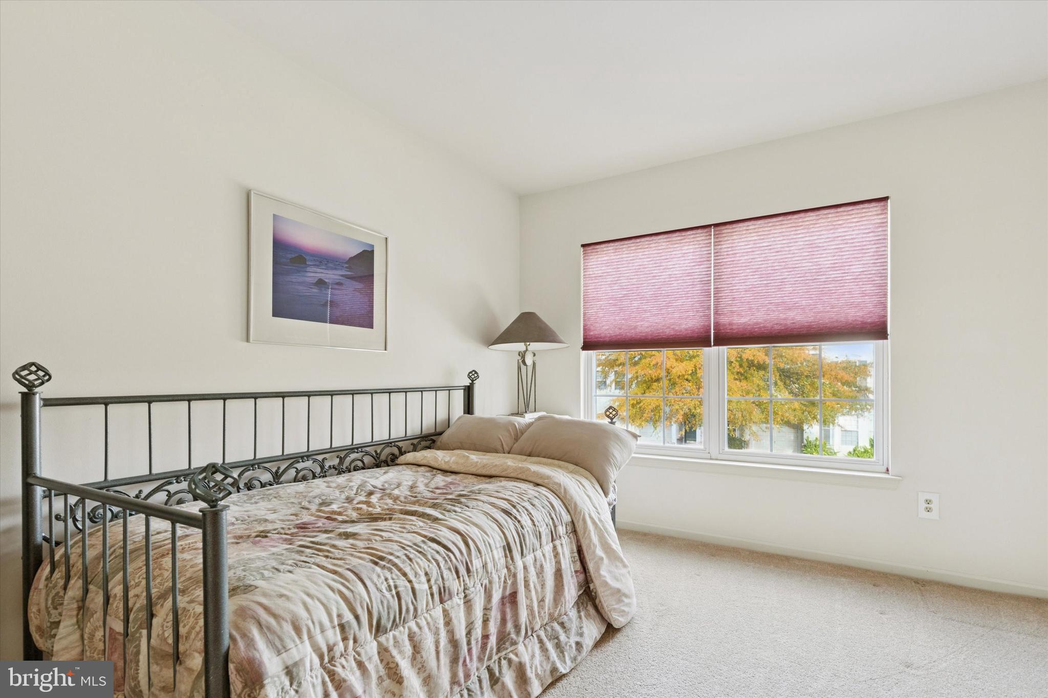 HILL VIEW - Residential