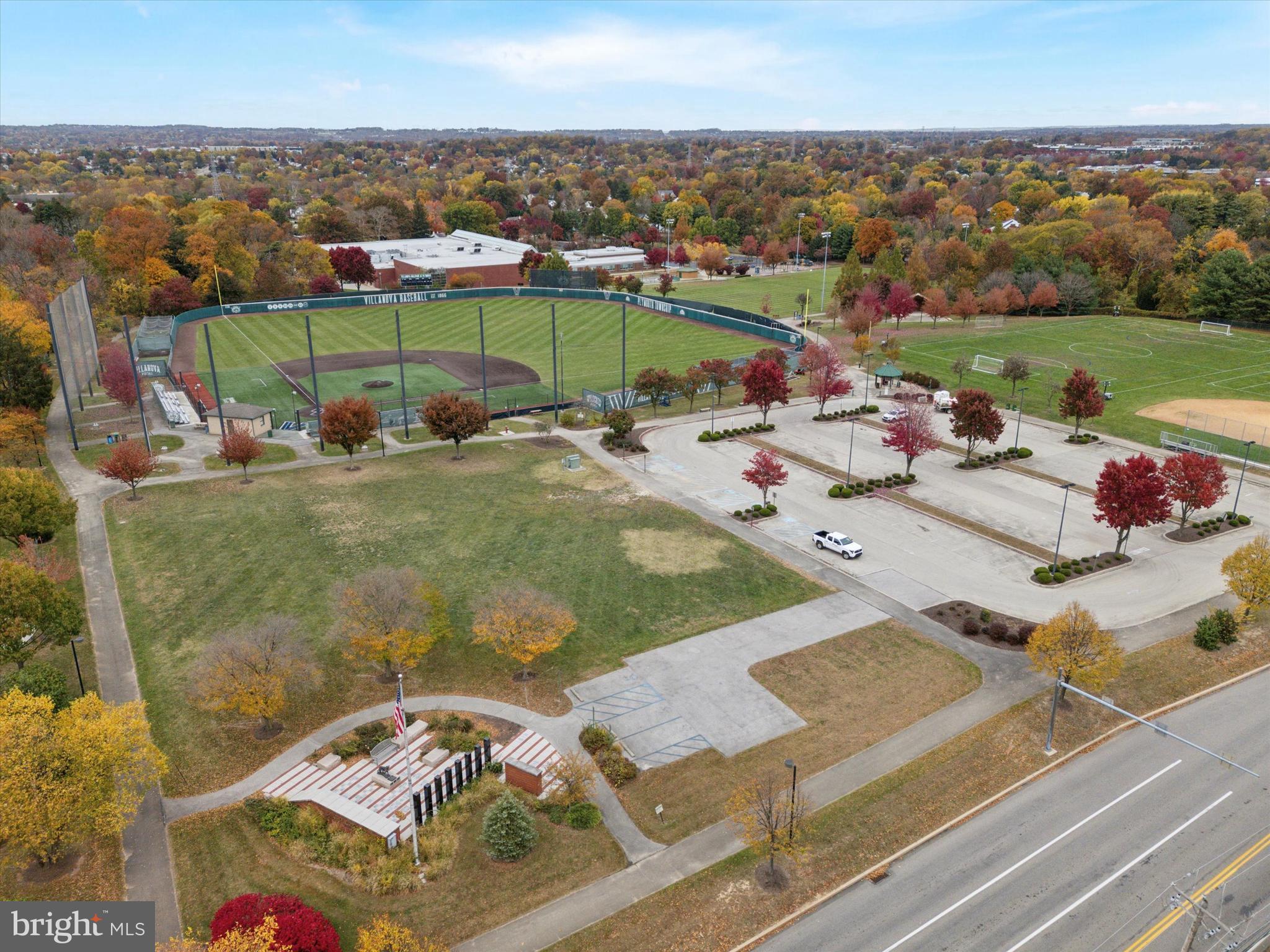 HILL VIEW - Residential